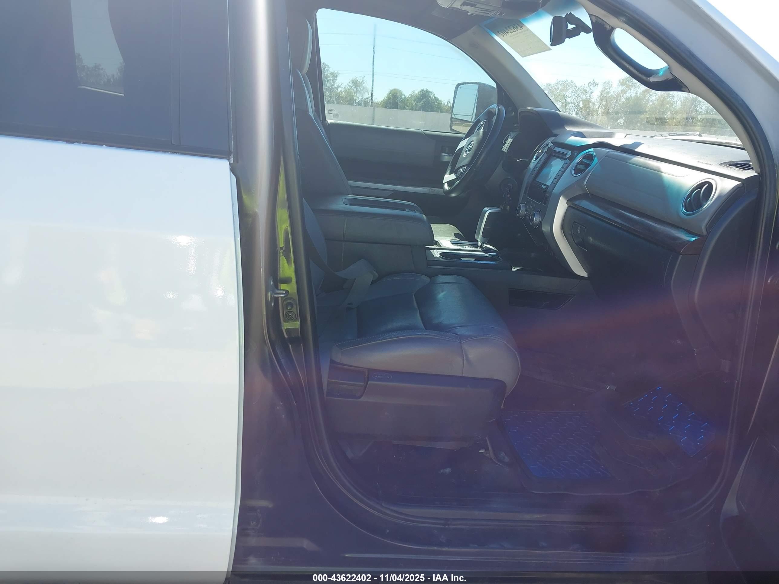 TOYOTA TUNDRA image 5