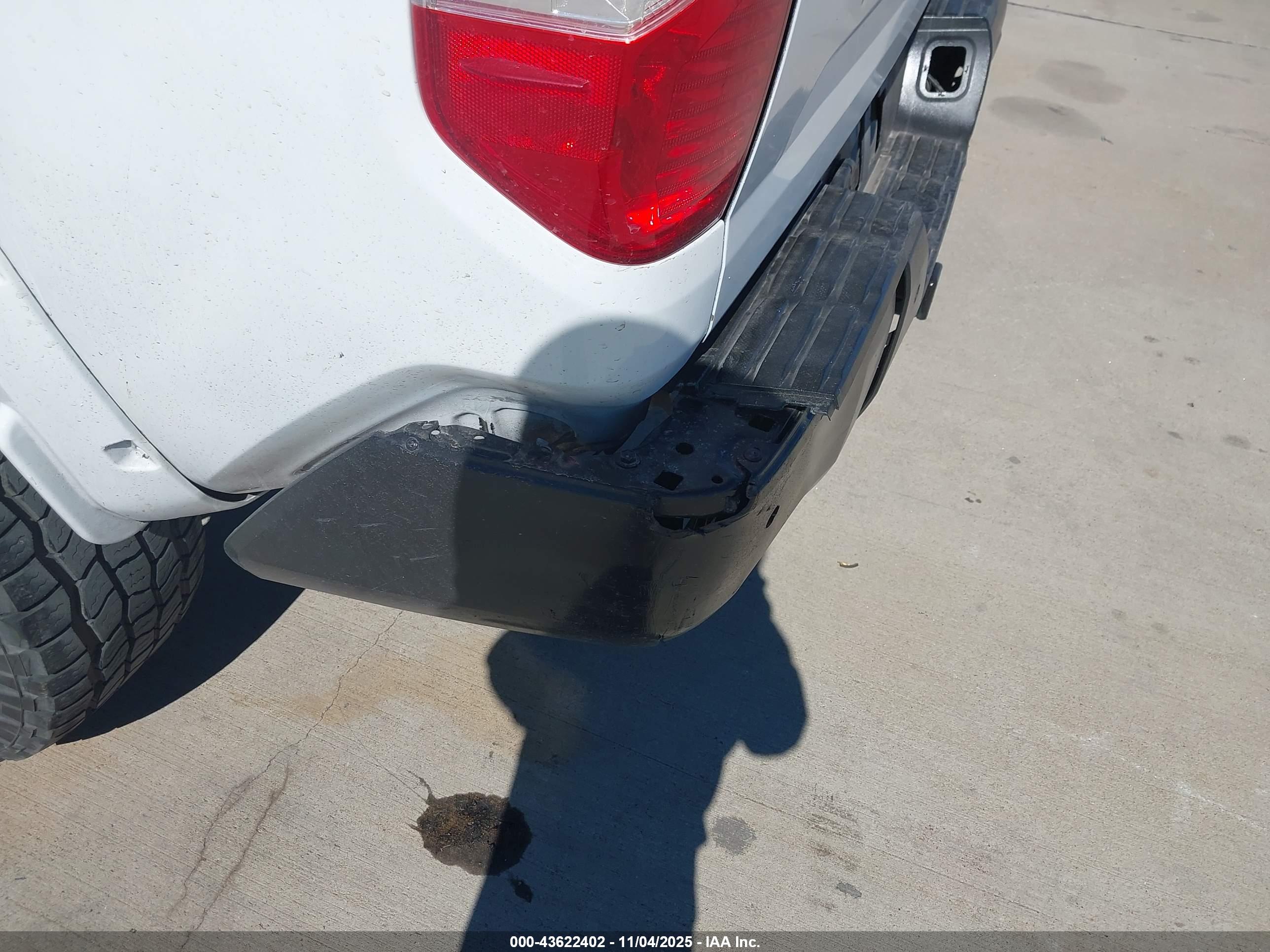 TOYOTA TUNDRA image 6