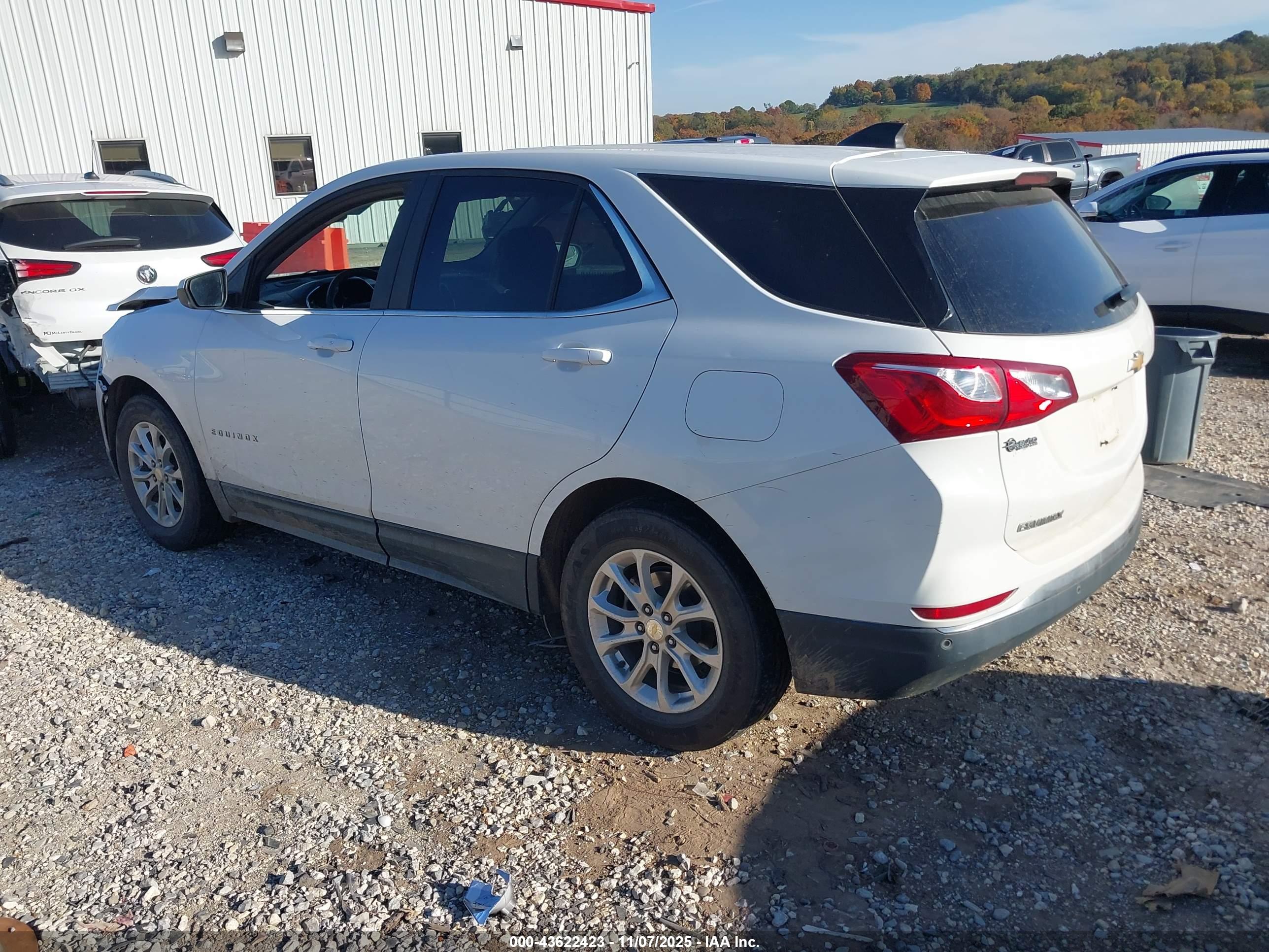 CHEVROLET EQUINOX image 3