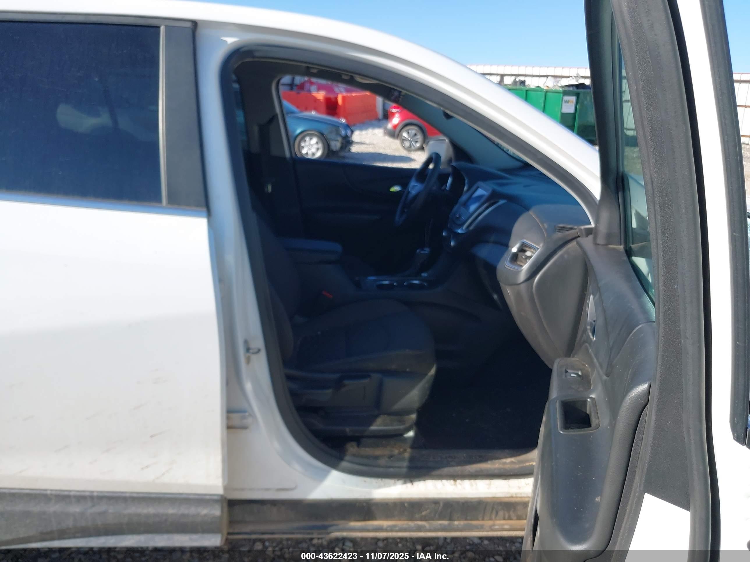 CHEVROLET EQUINOX image 5