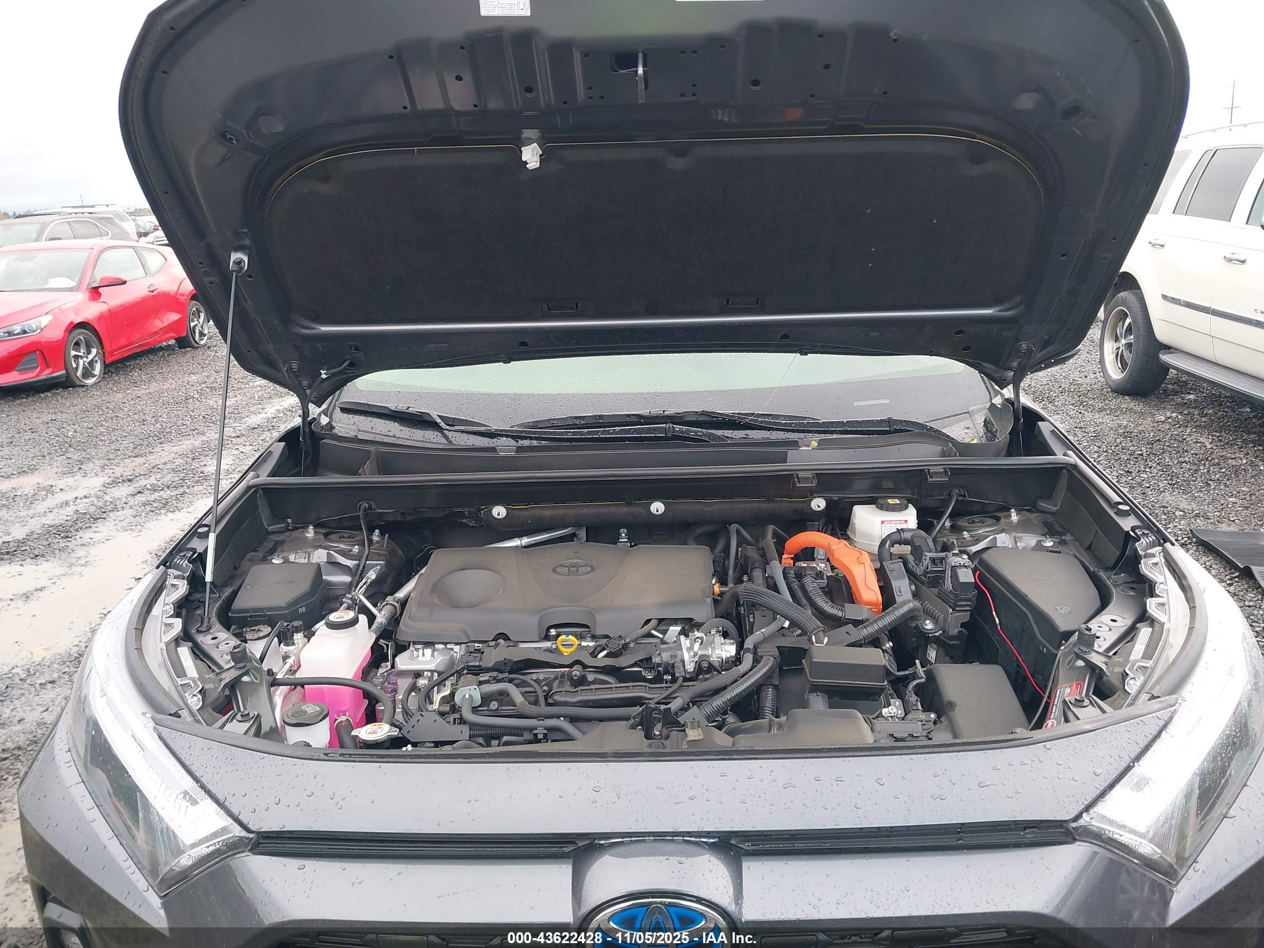 TOYOTA RAV4 image 10