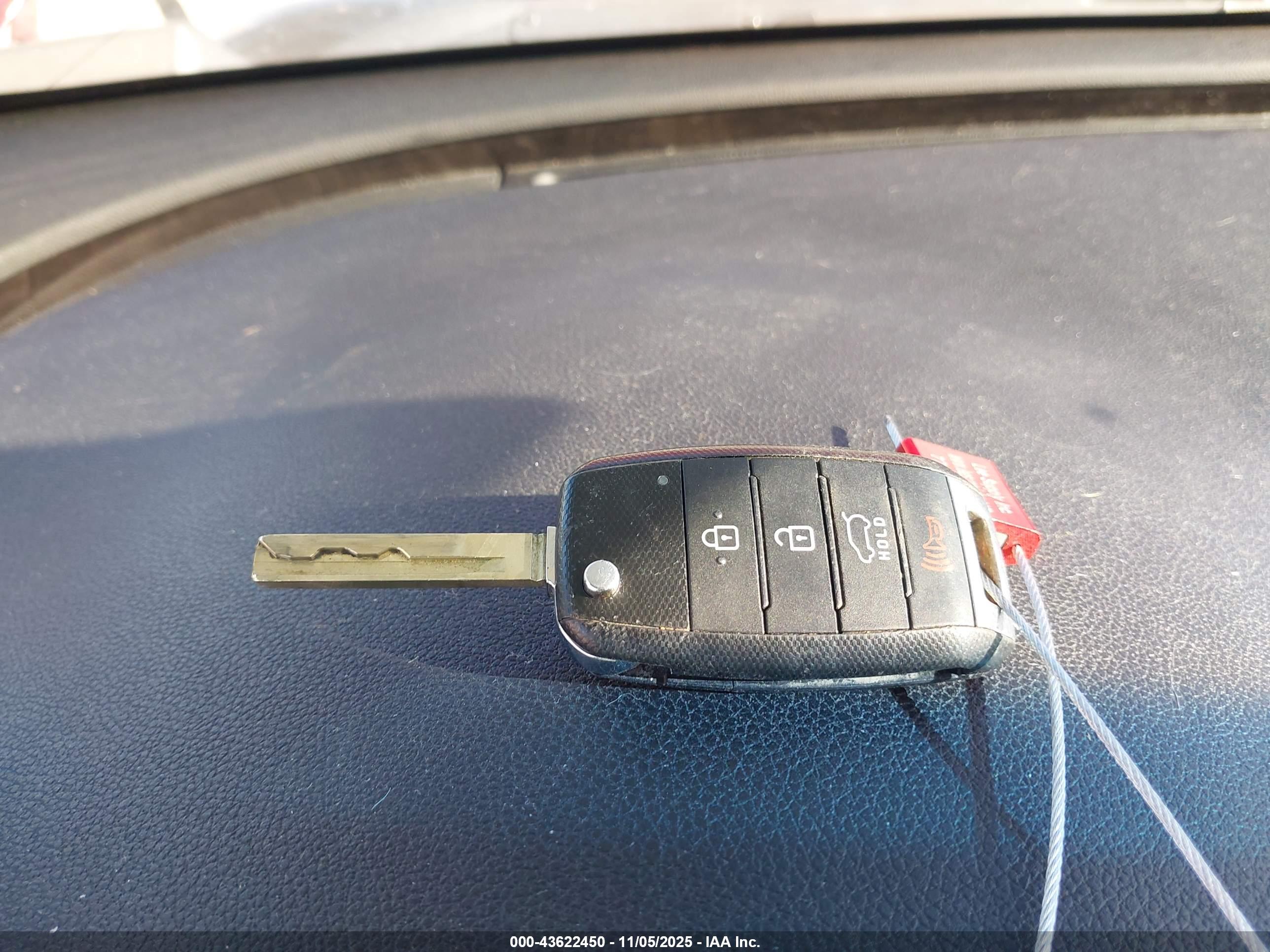 KIA SORENTO image 11