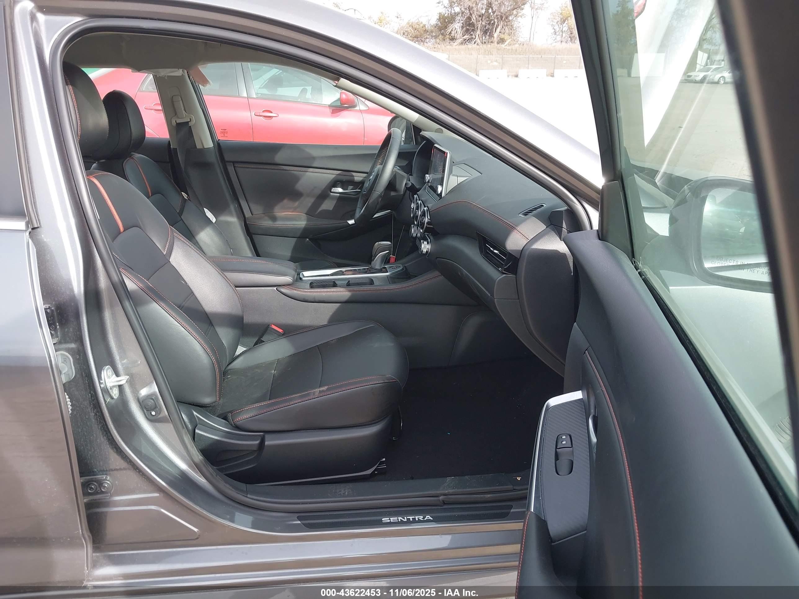 NISSAN SENTRA image 5