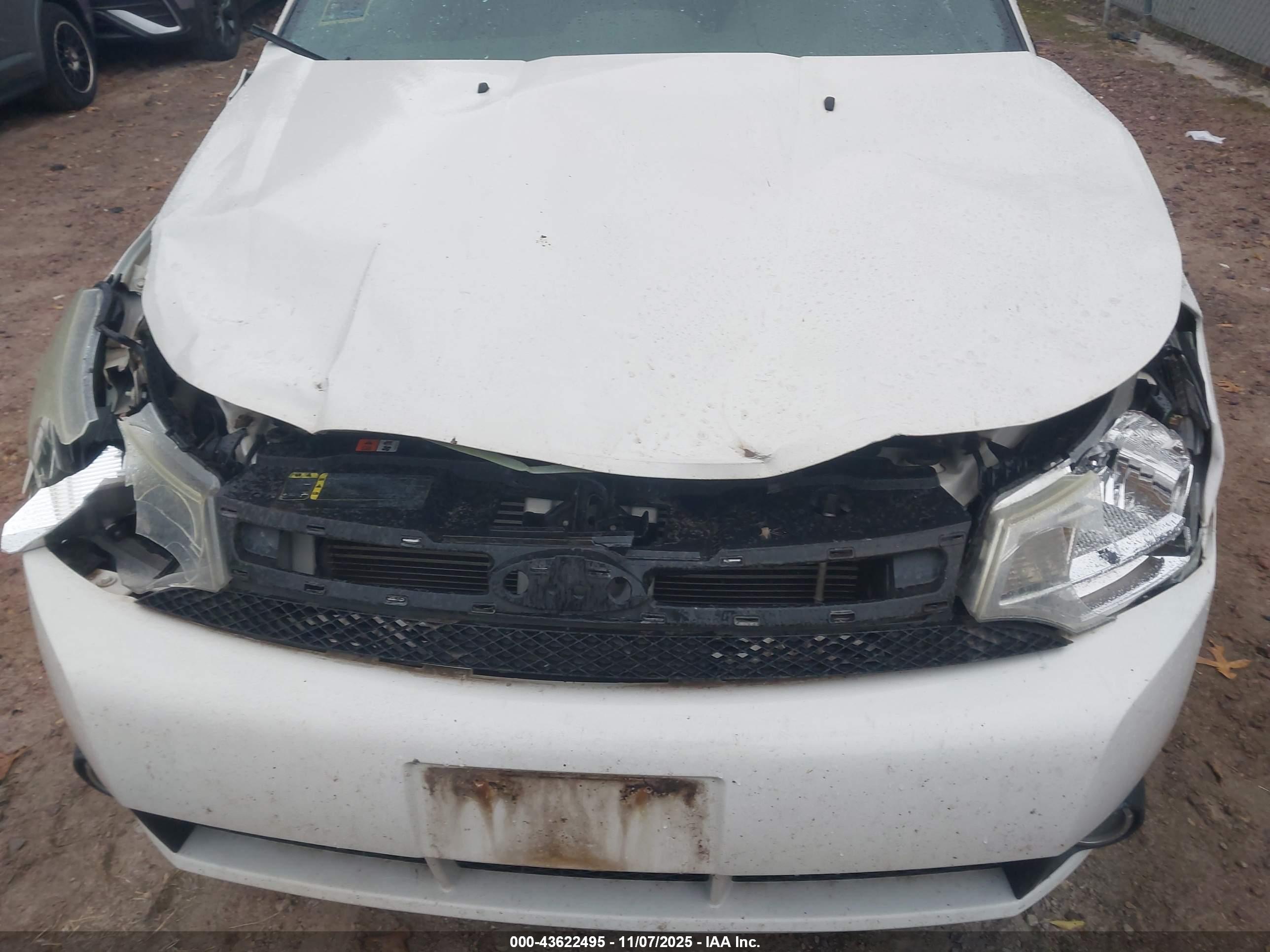 FORD FOCUS image 6