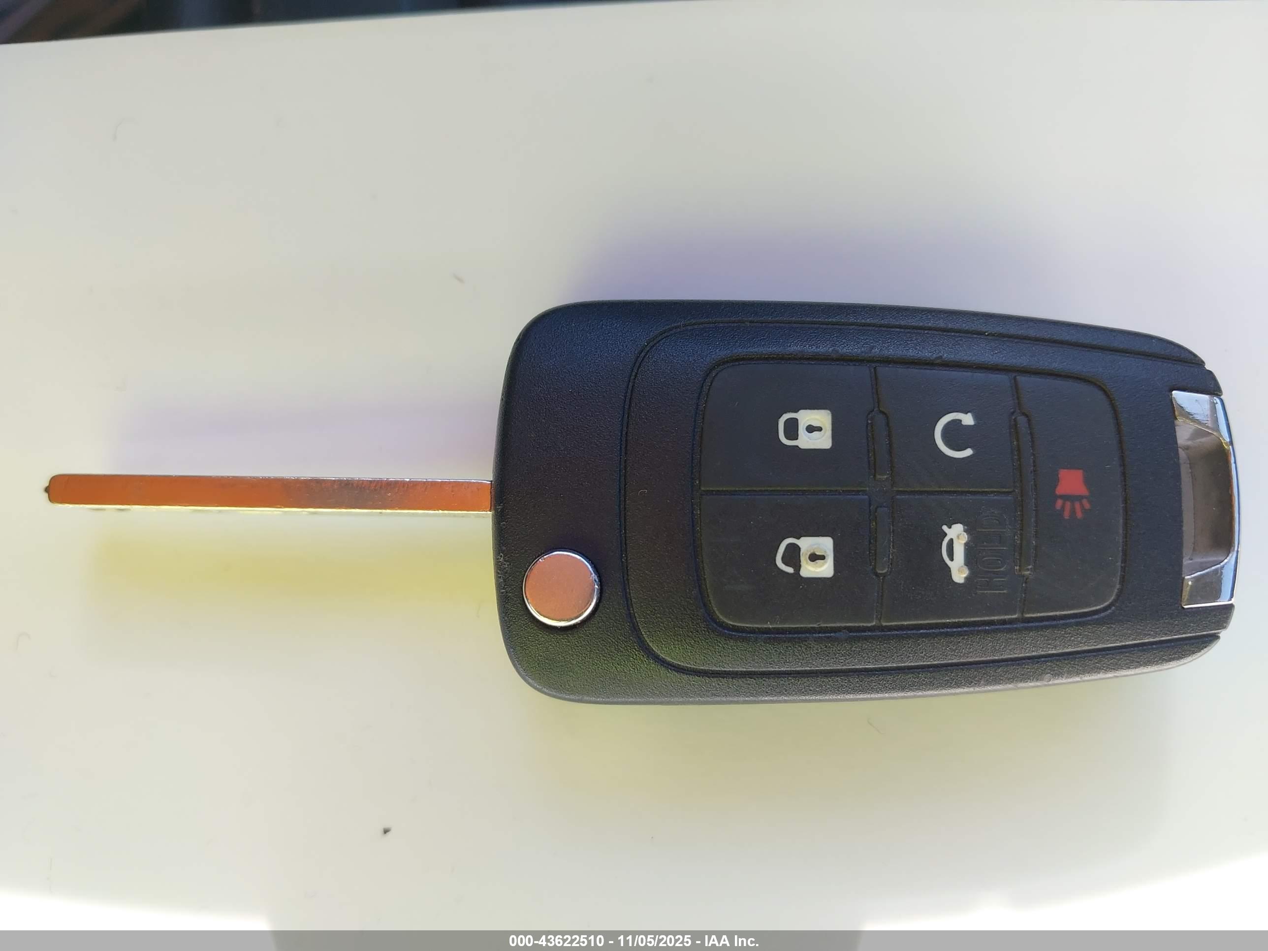 BUICK LACROSSE image 11