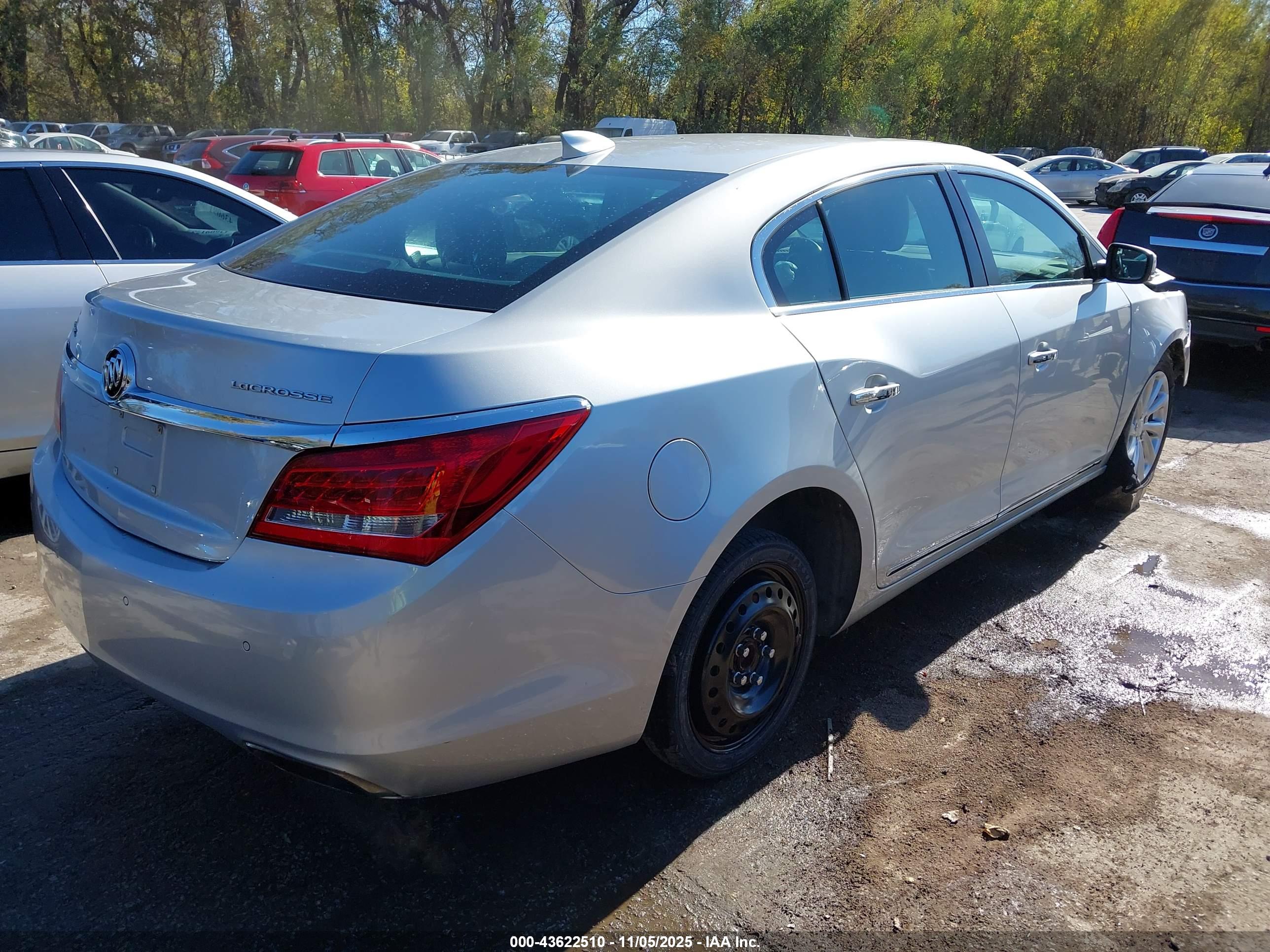 BUICK LACROSSE image 4