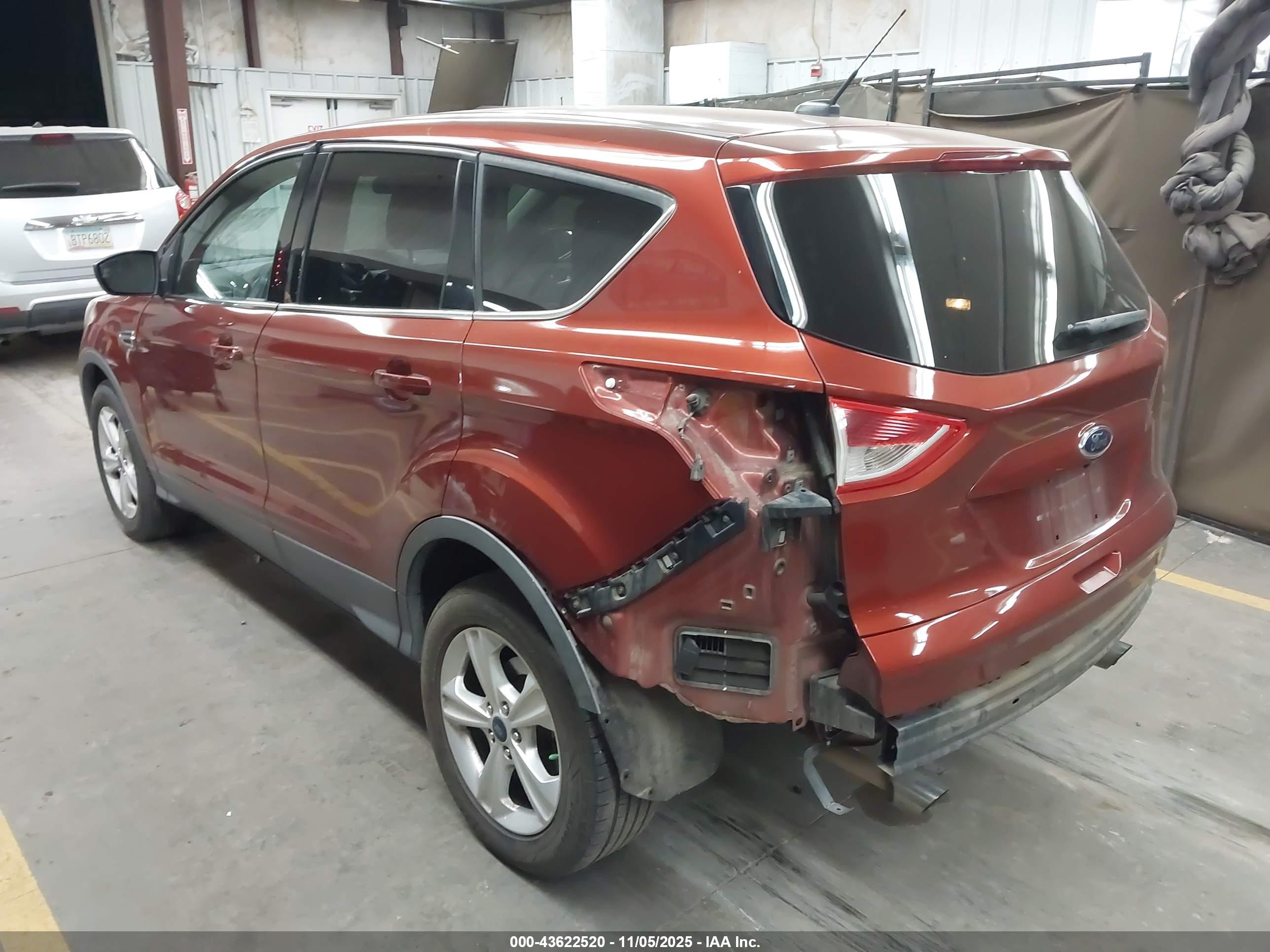 FORD ESCAPE image 3