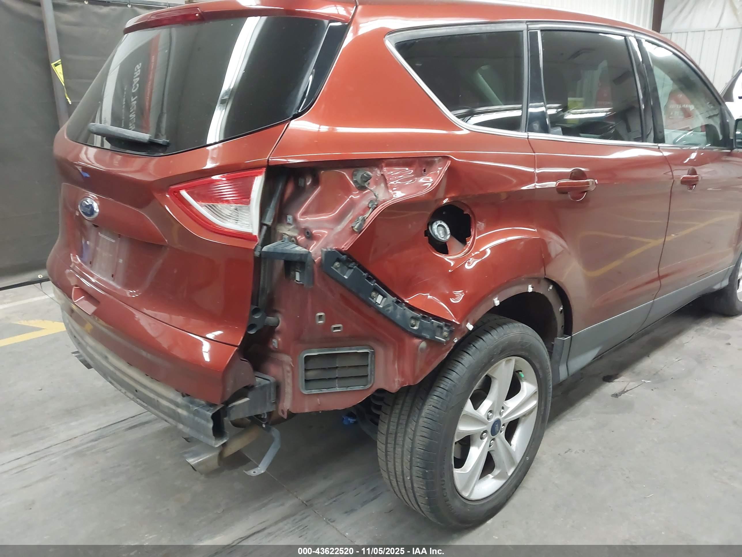 FORD ESCAPE image 6