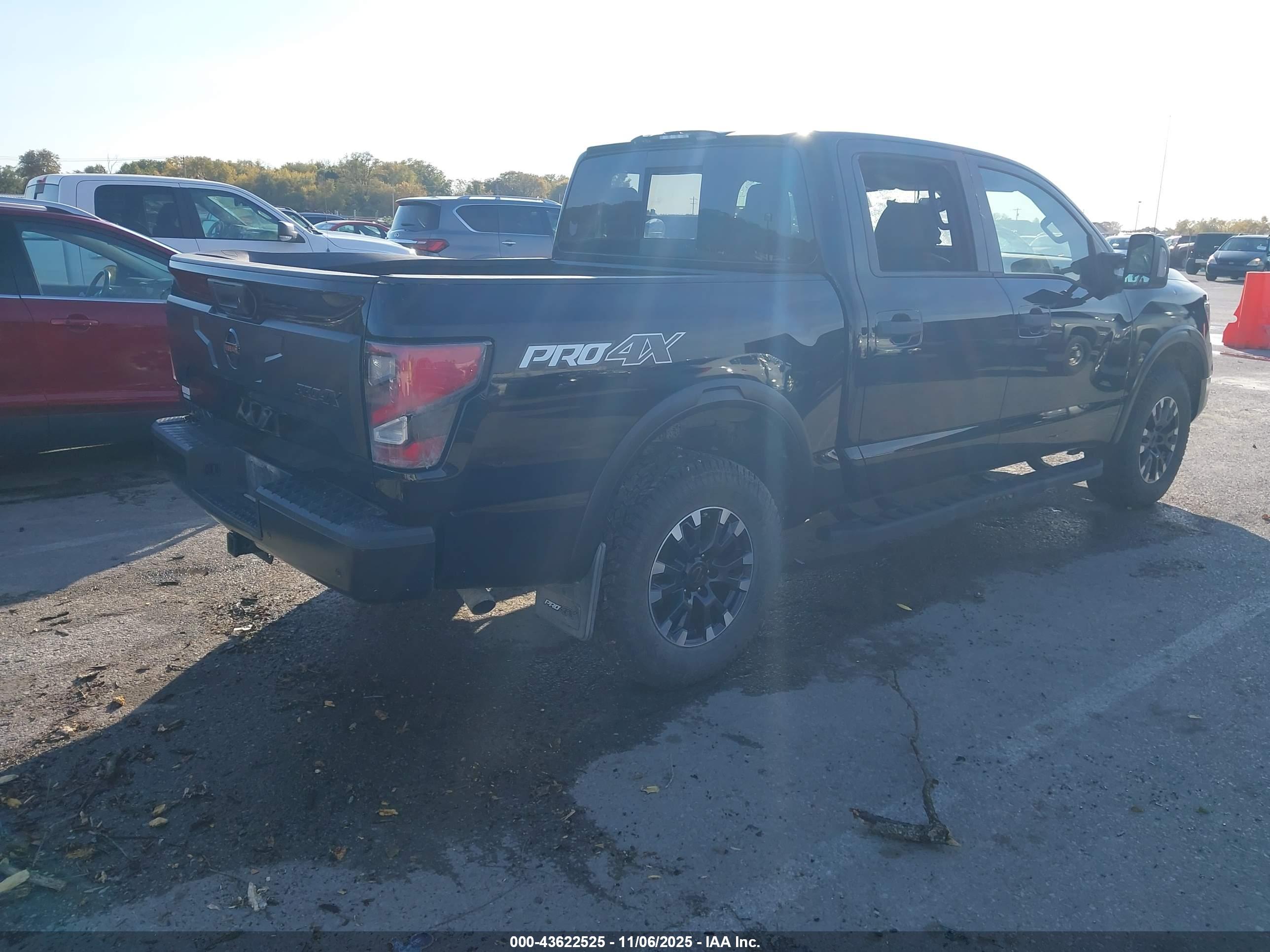 NISSAN TITAN image 4