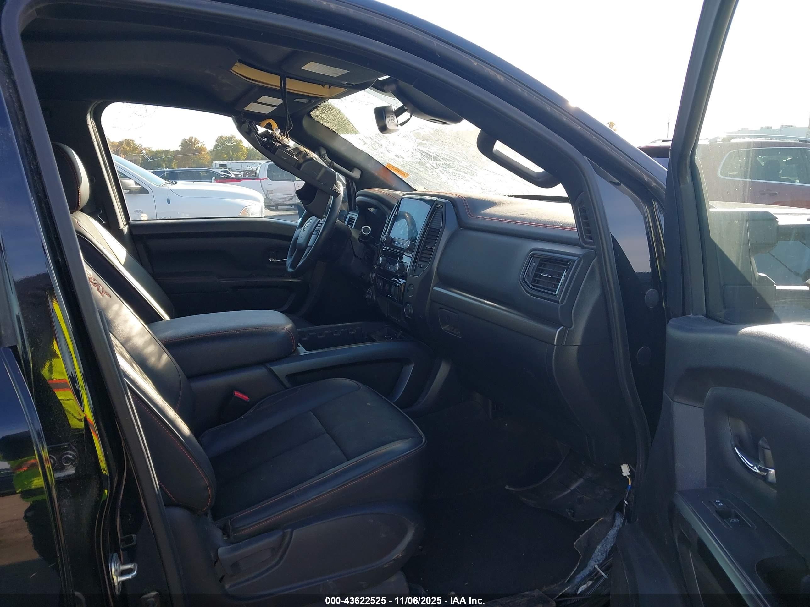 NISSAN TITAN image 5