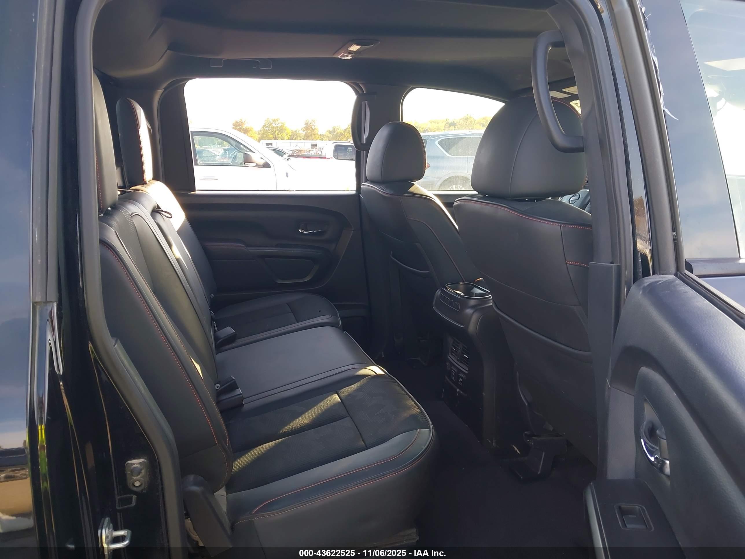 NISSAN TITAN image 8