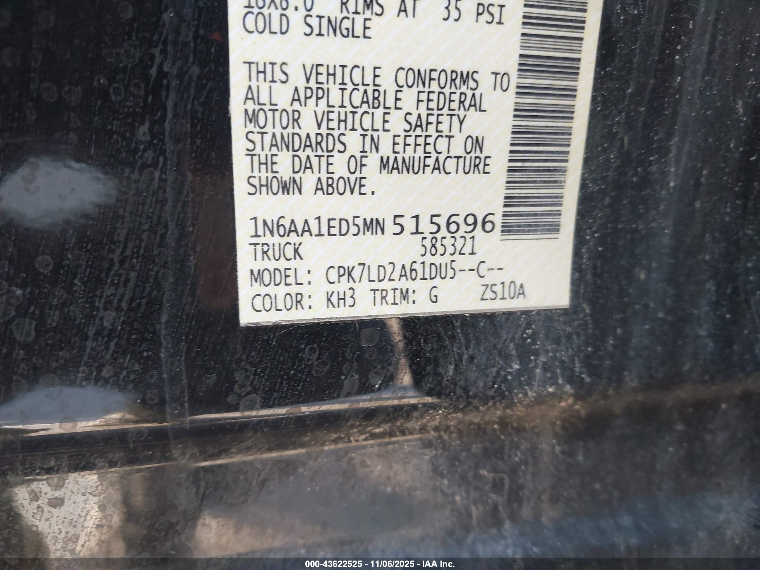 NISSAN TITAN image 9