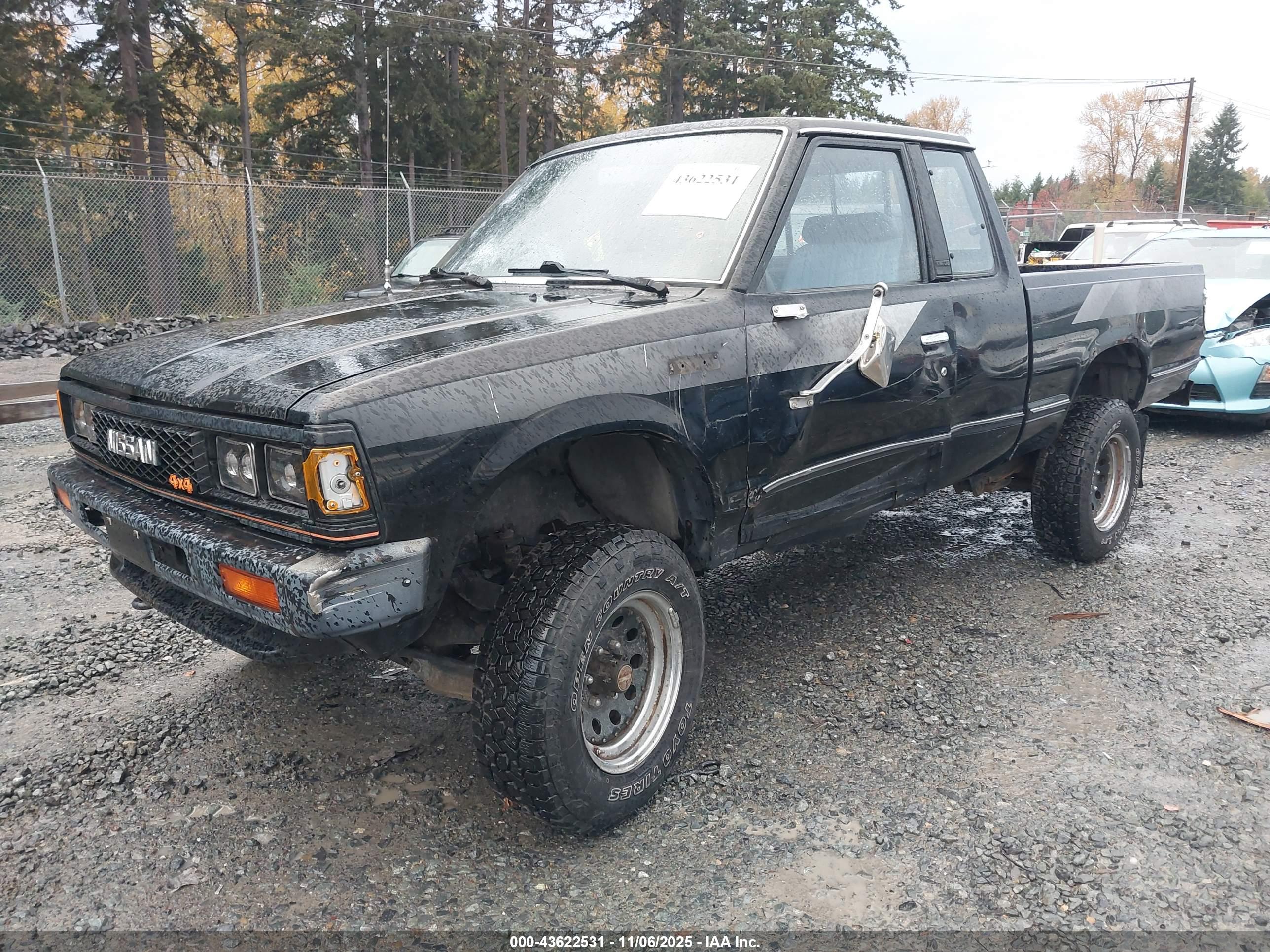 NISSAN 720 image 2