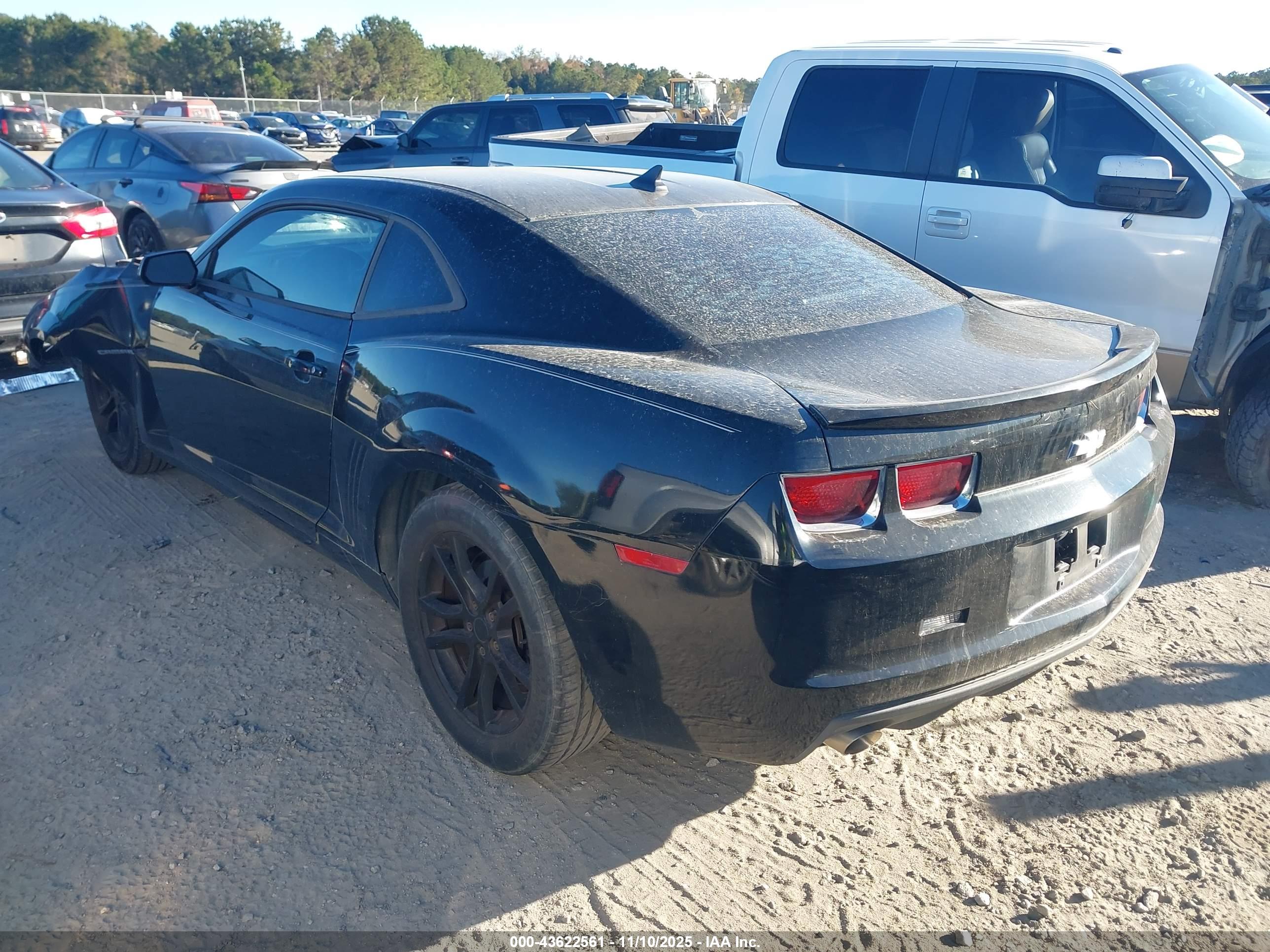 CHEVROLET CAMARO image 3