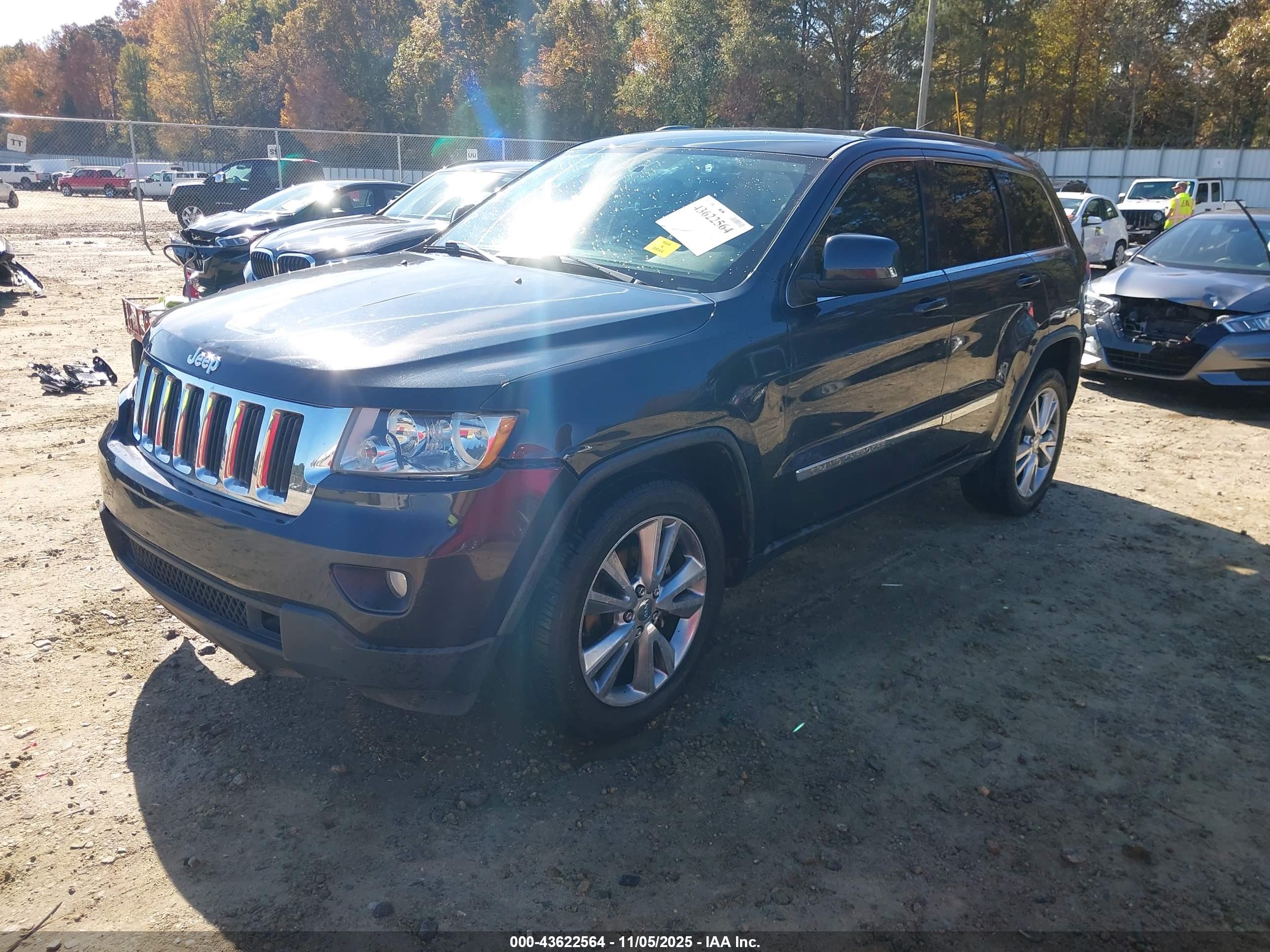 JEEP GRAND image 2