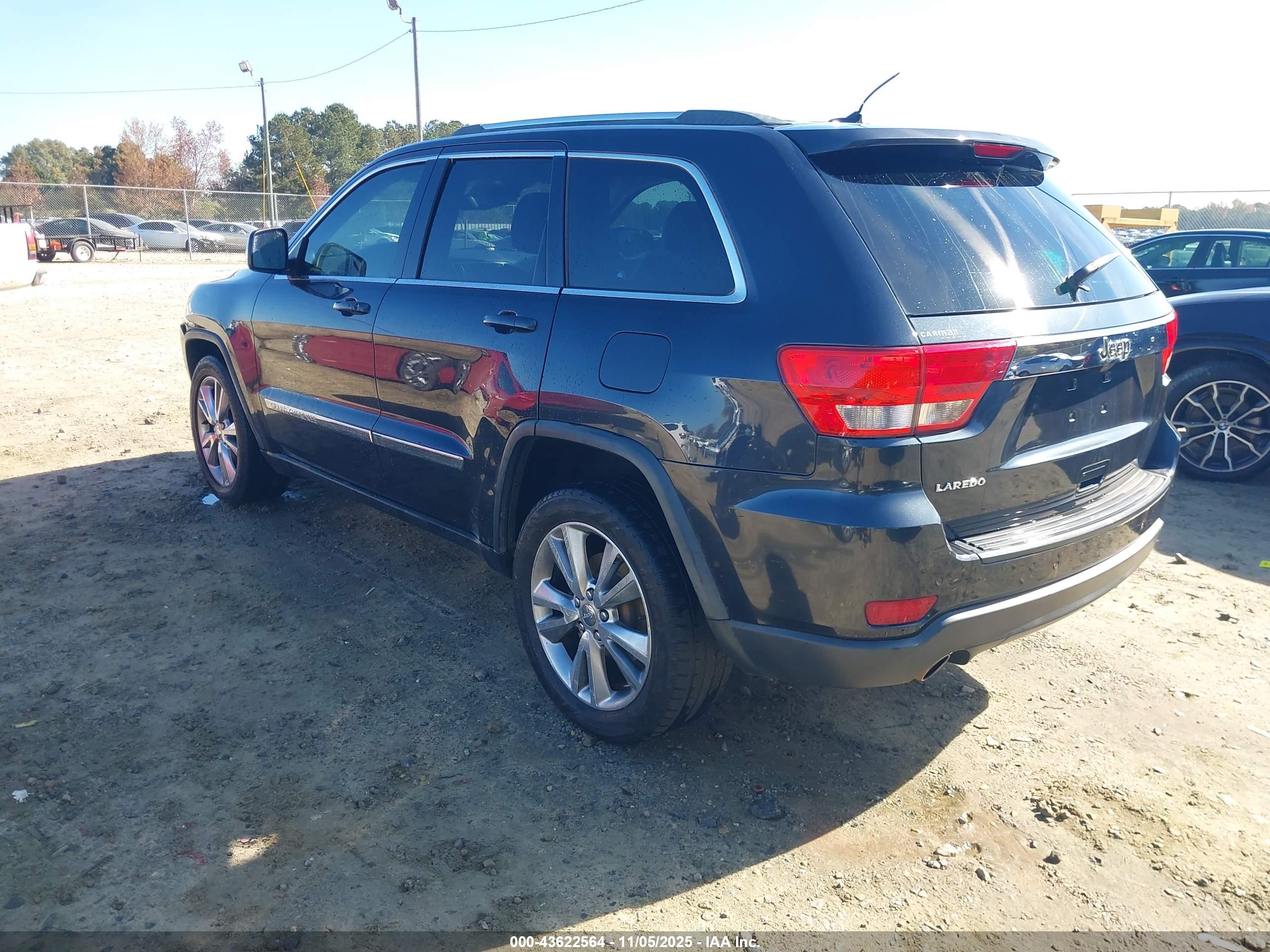 JEEP GRAND image 3