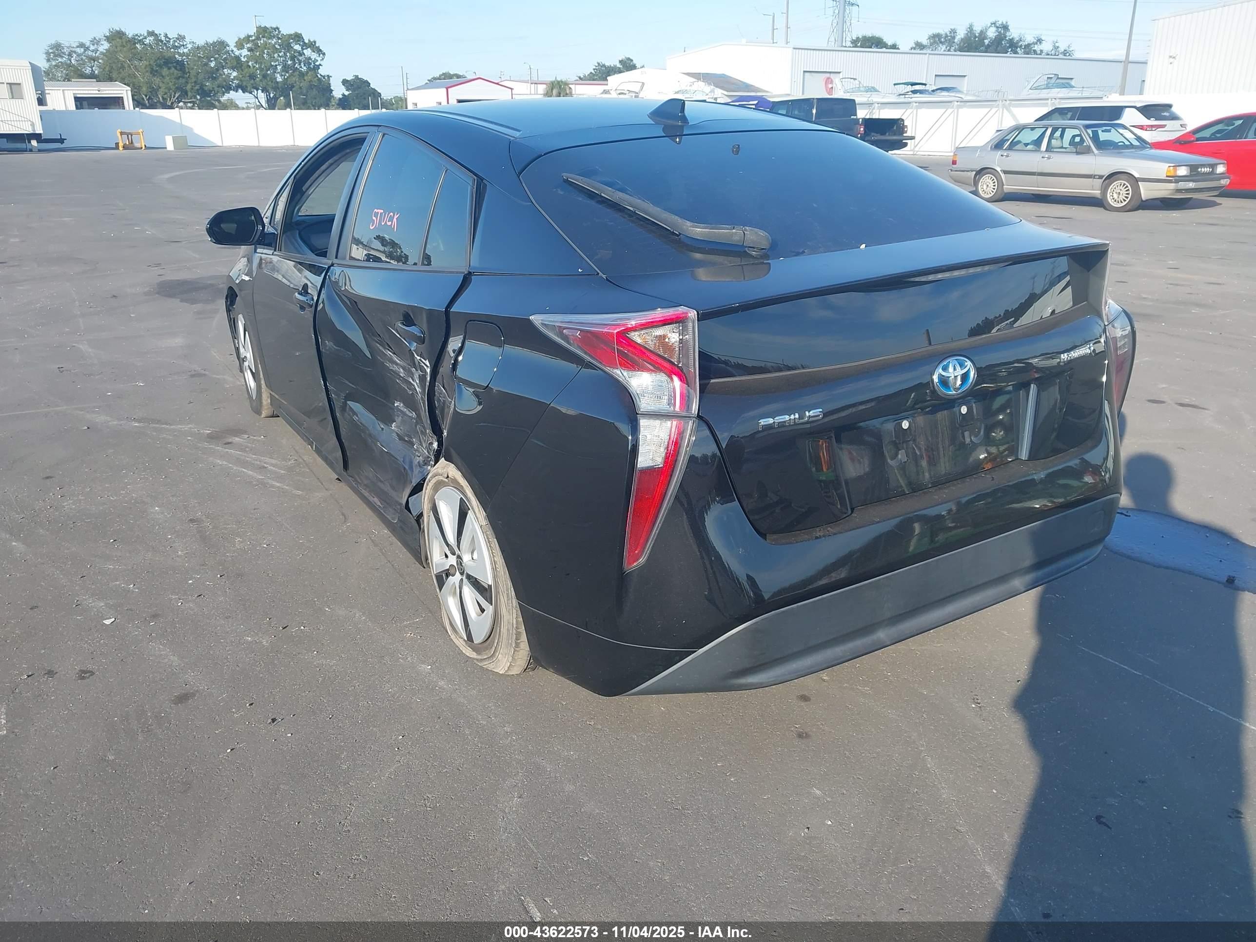 TOYOTA PRIUS image 3