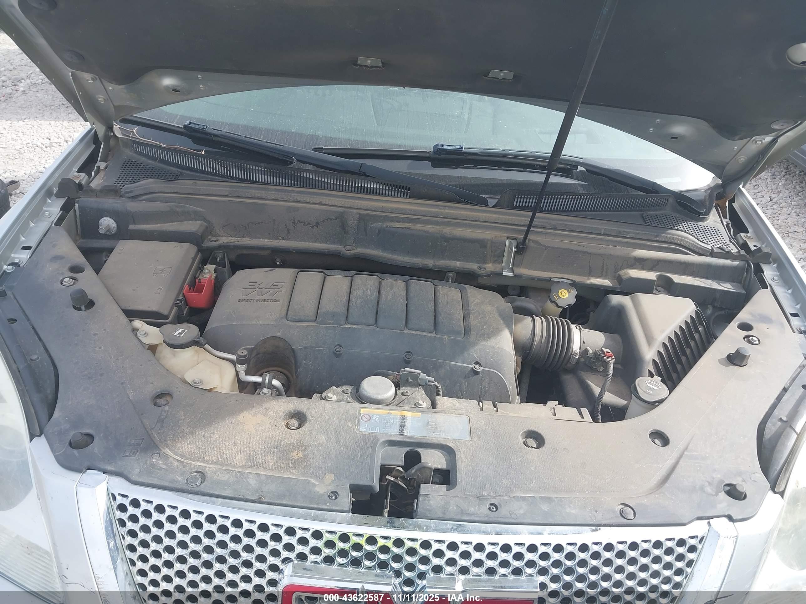 GMC ACADIA image 10