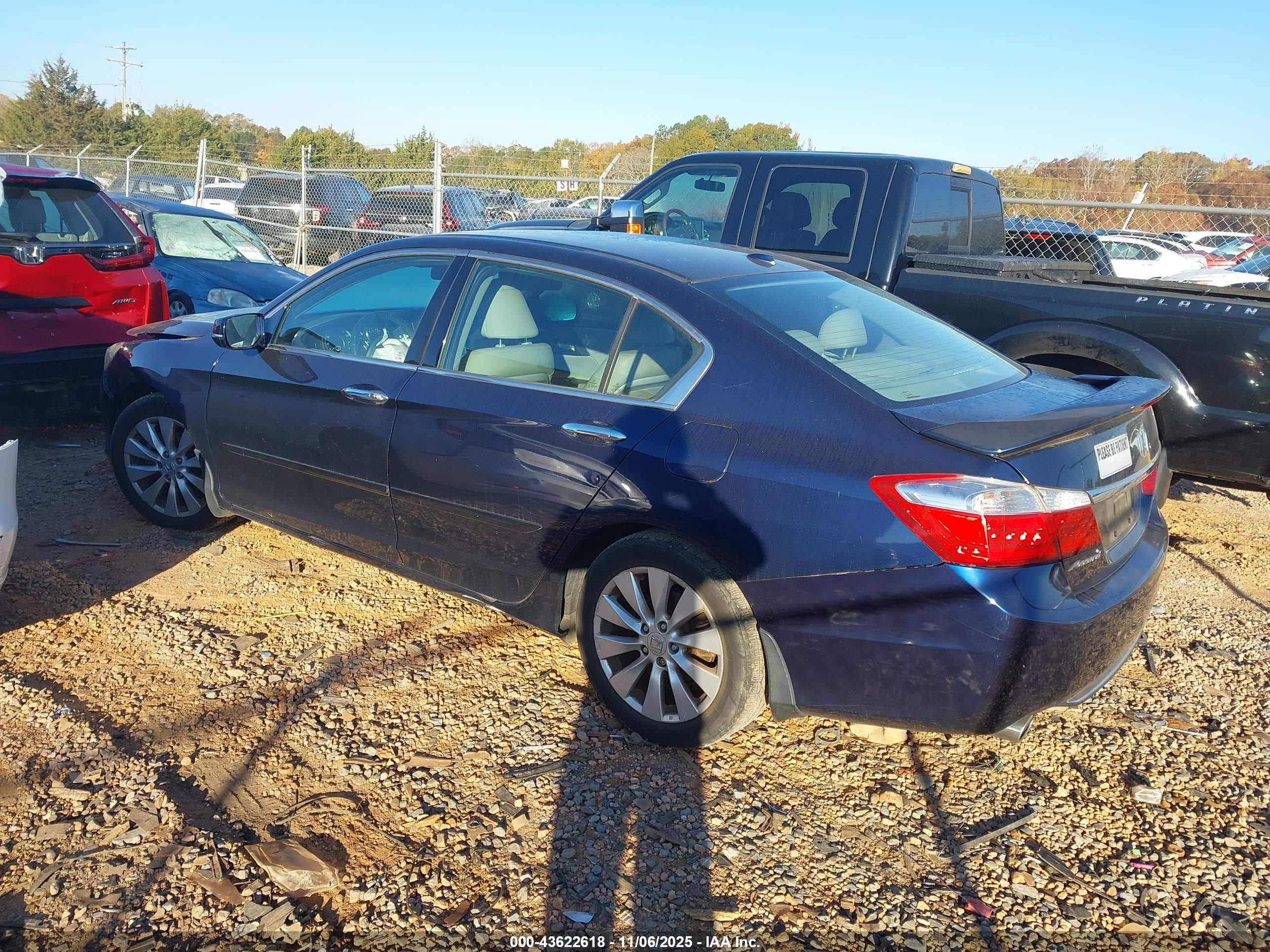 HONDA ACCORD image 3