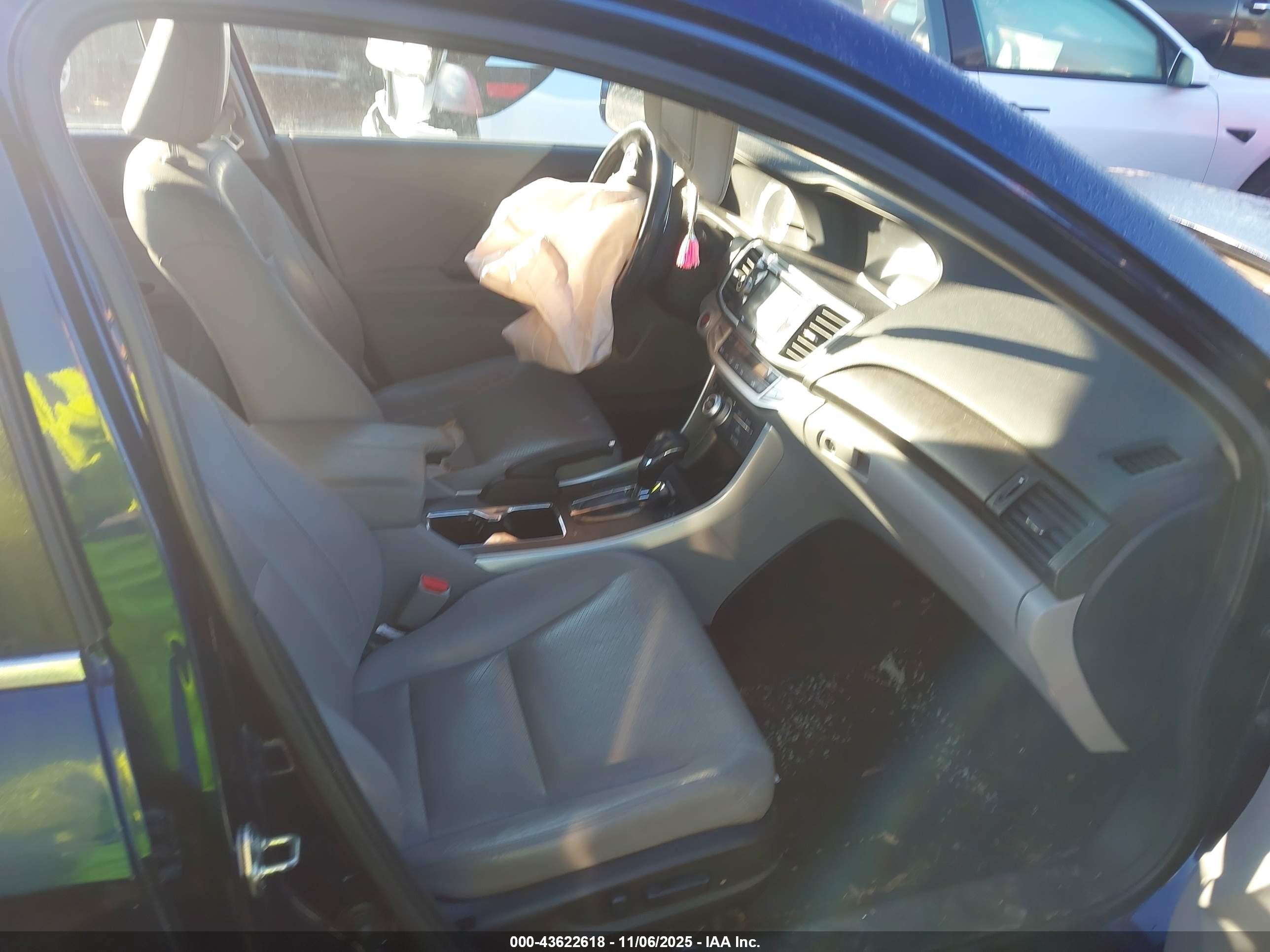 HONDA ACCORD image 5