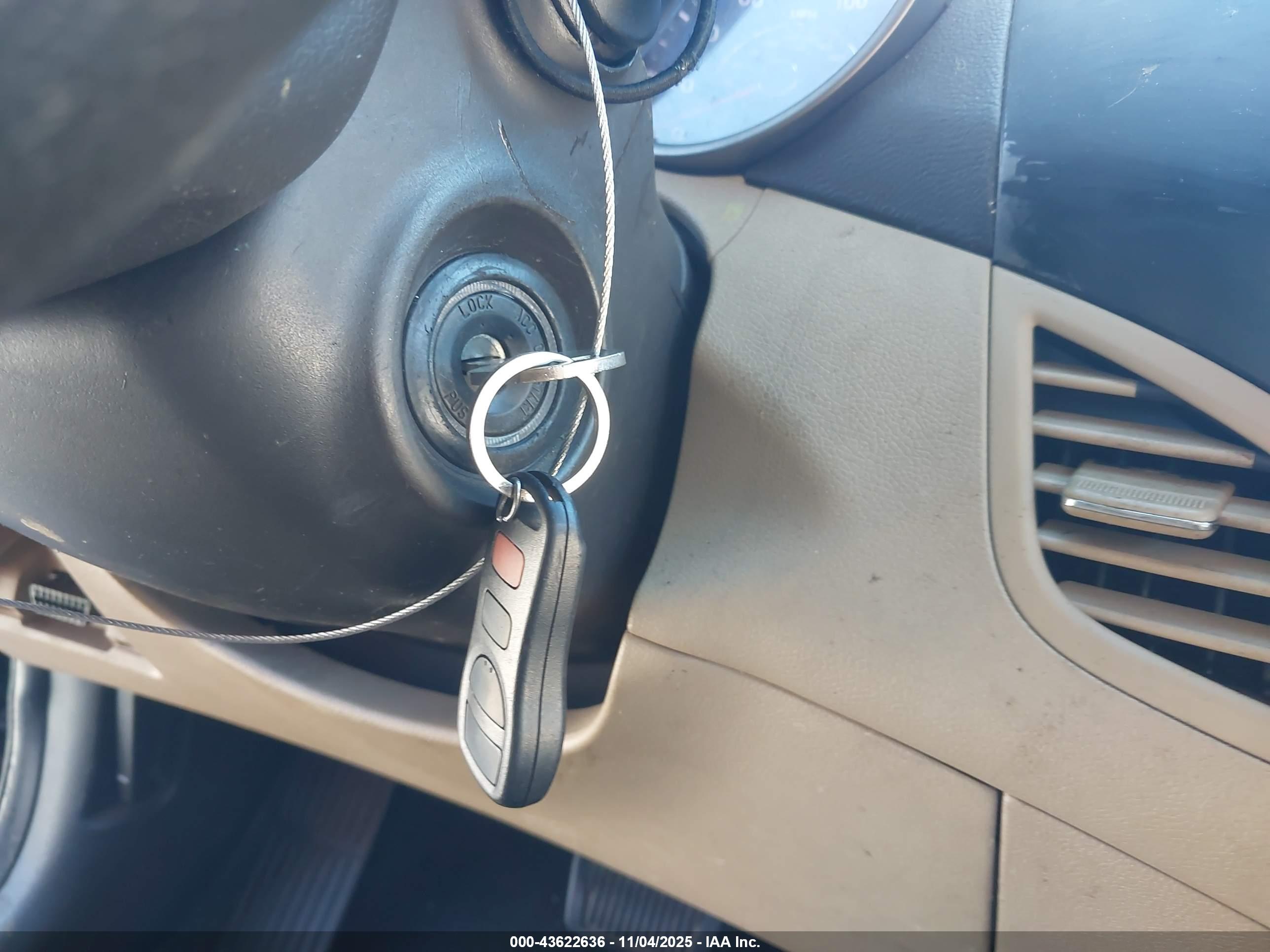 HYUNDAI ELANTRA image 11