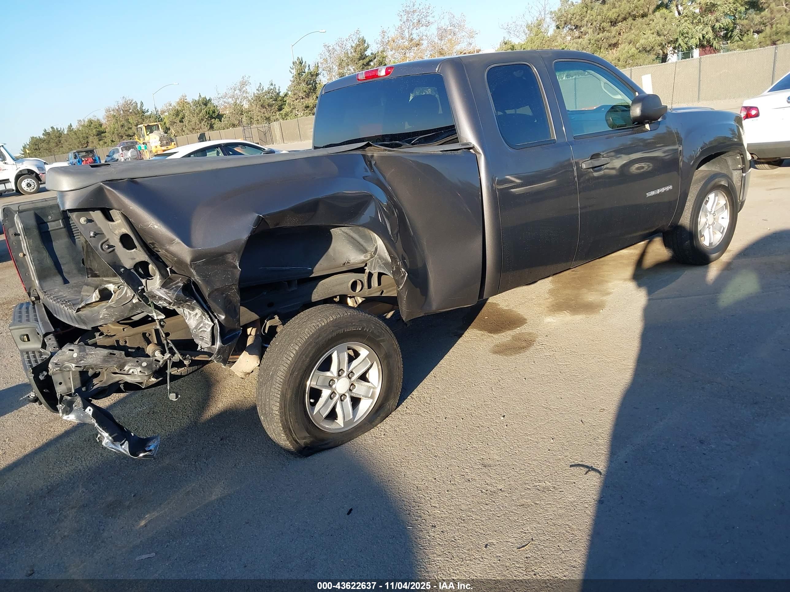 GMC SIERRA image 4