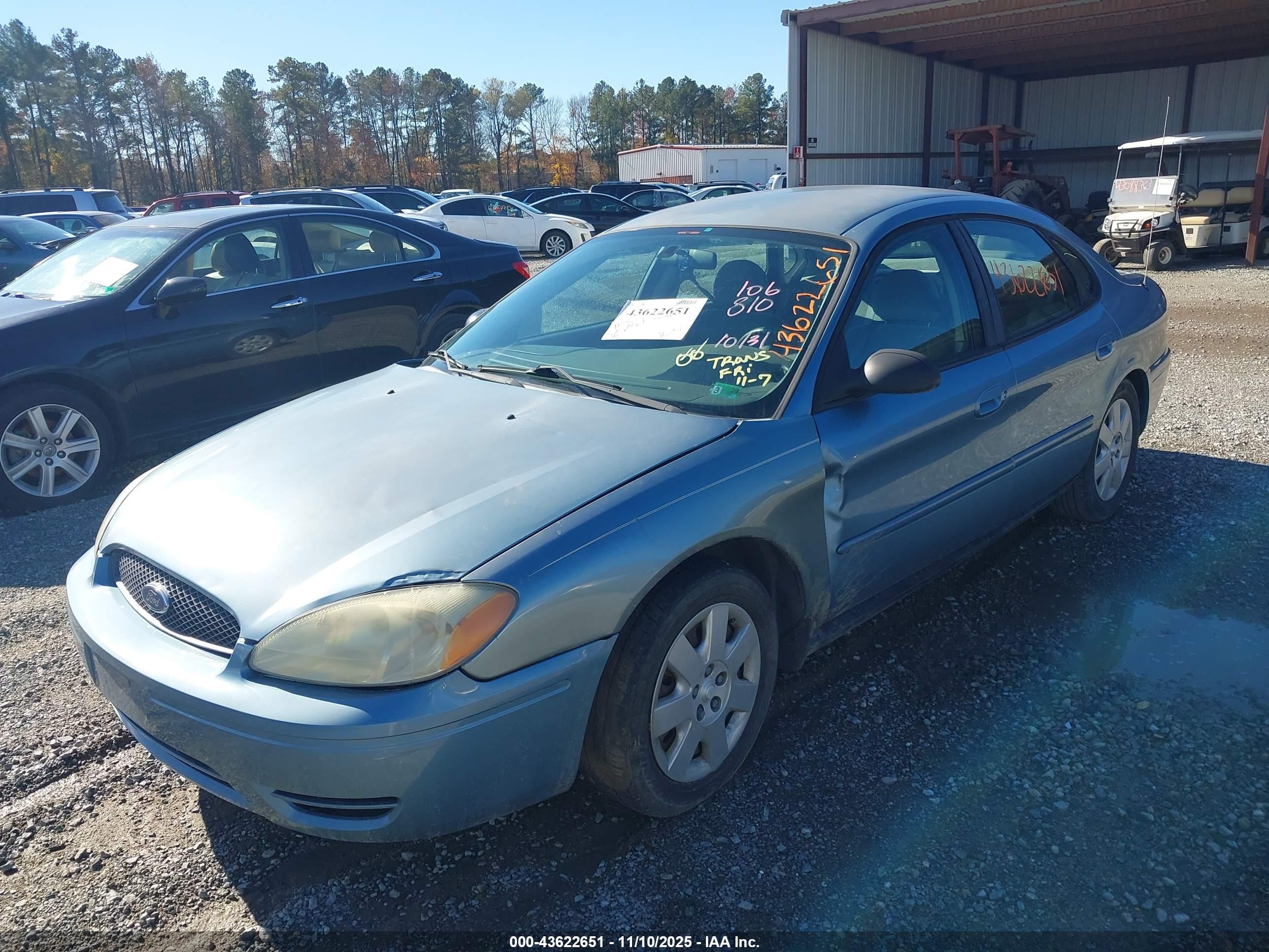 FORD TAURUS image 6
