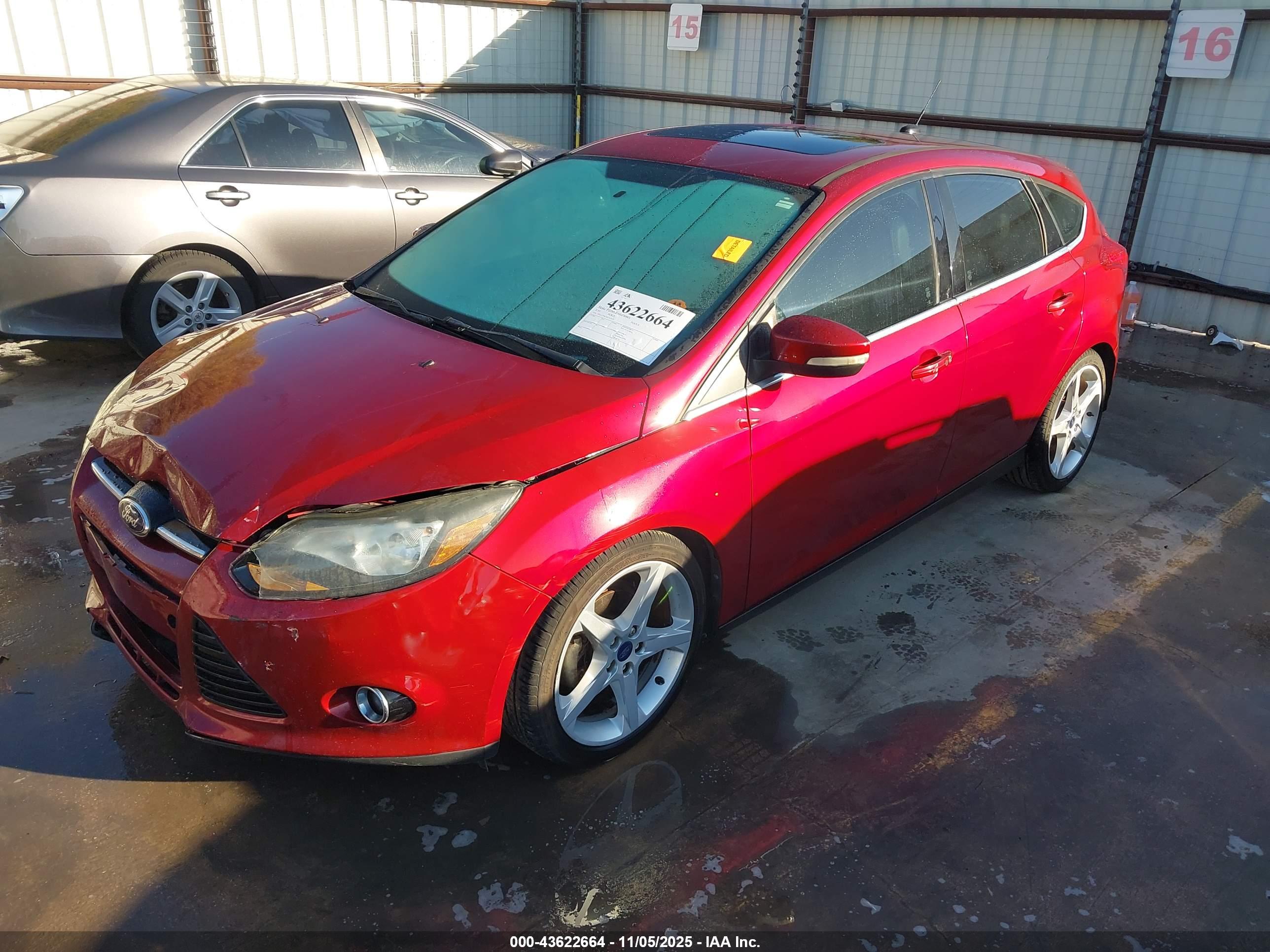 FORD FOCUS image 2