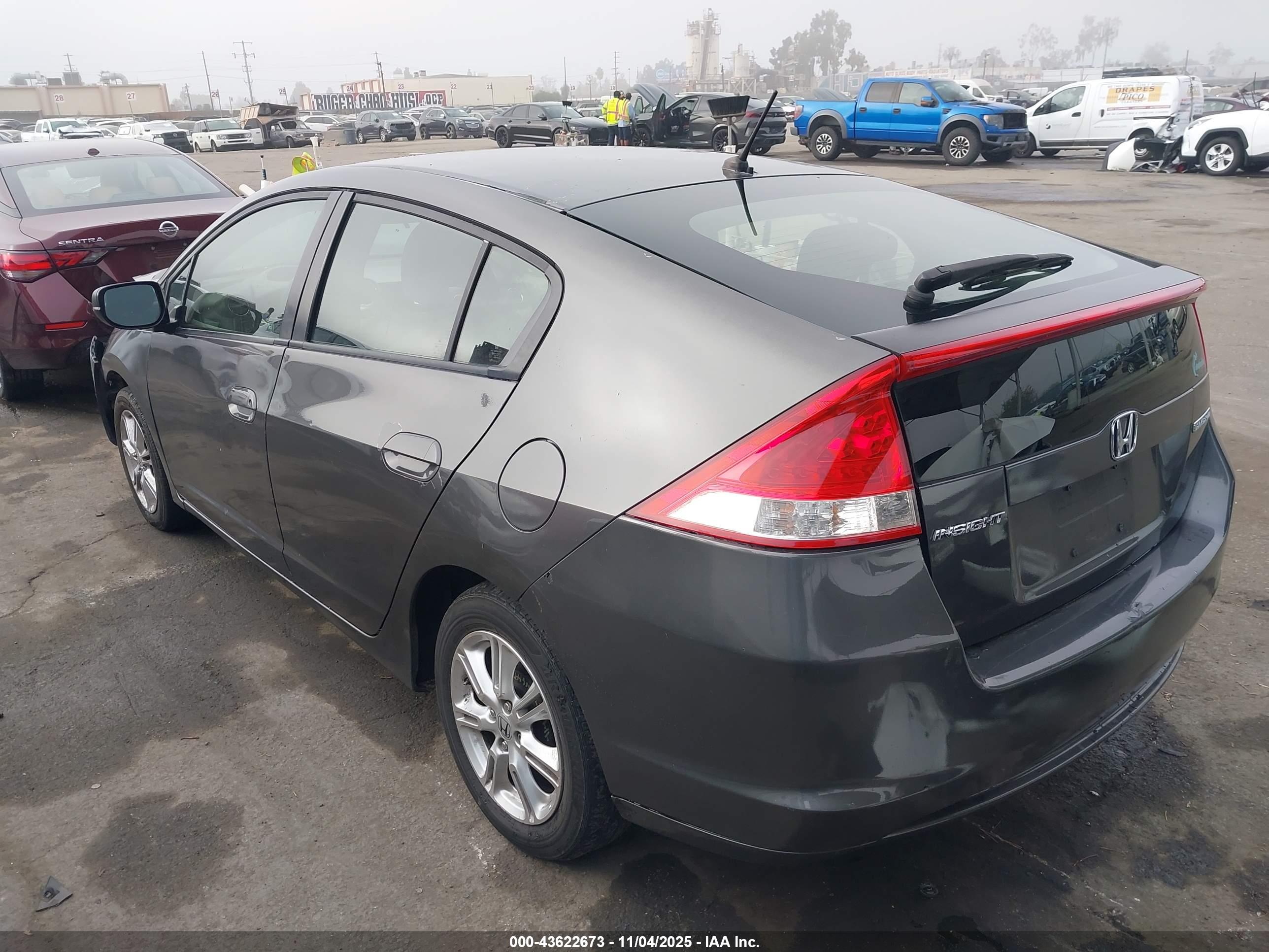 HONDA INSIGHT image 3