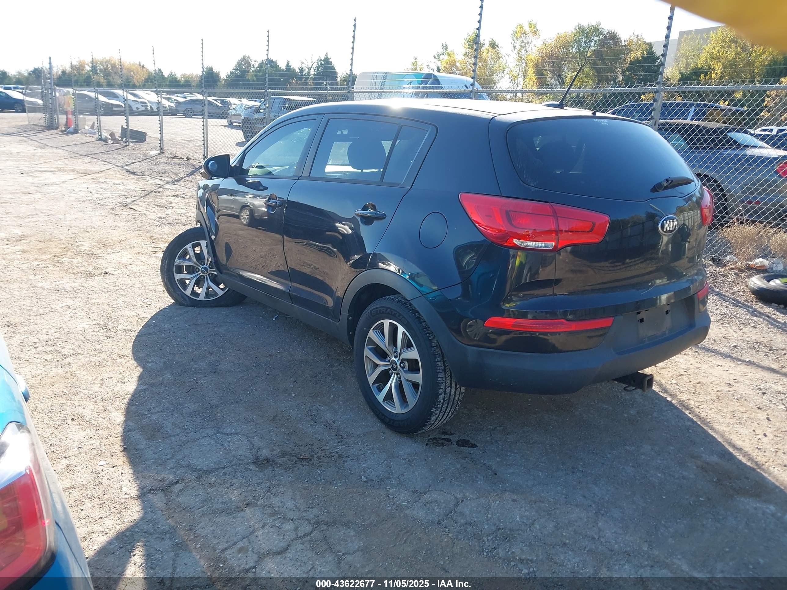 KIA SPORTAGE image 3