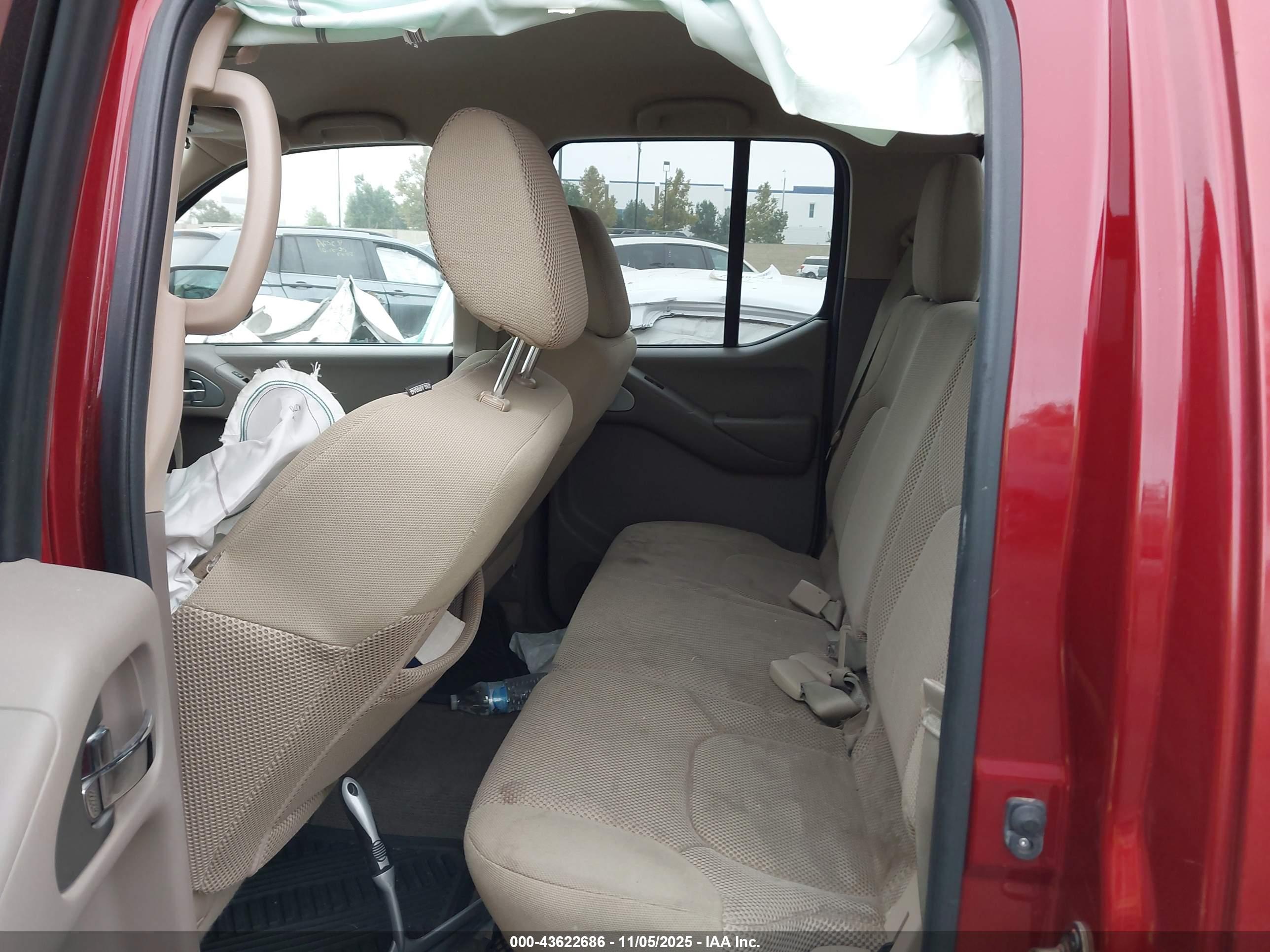 NISSAN FRONTIER image 8