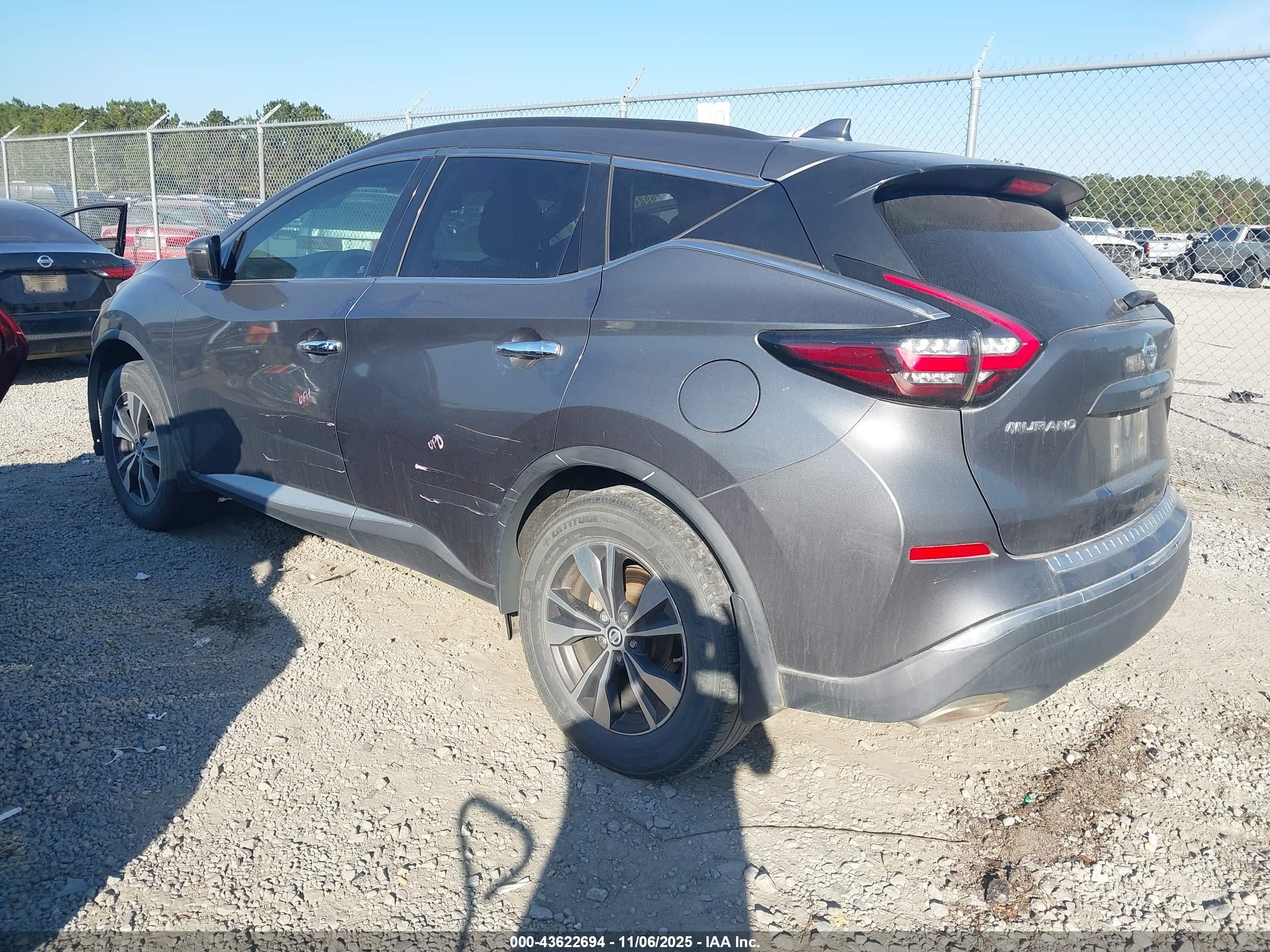 NISSAN MURANO image 3