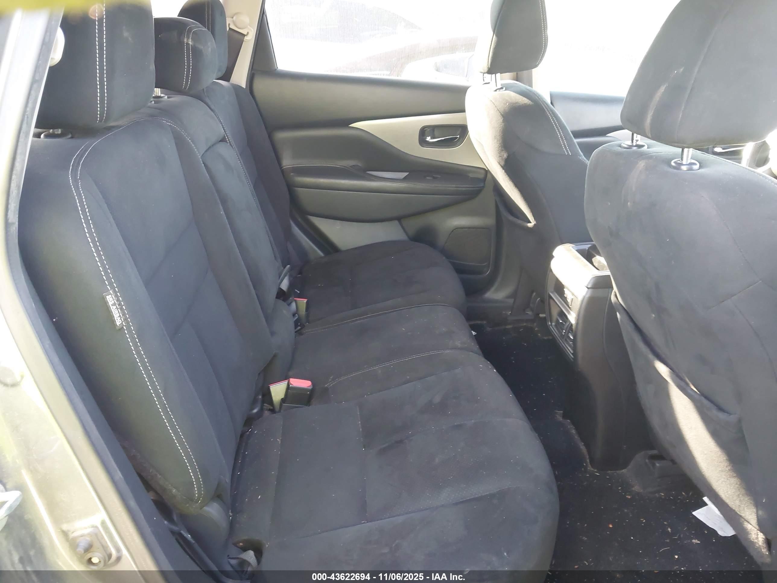 NISSAN MURANO image 8