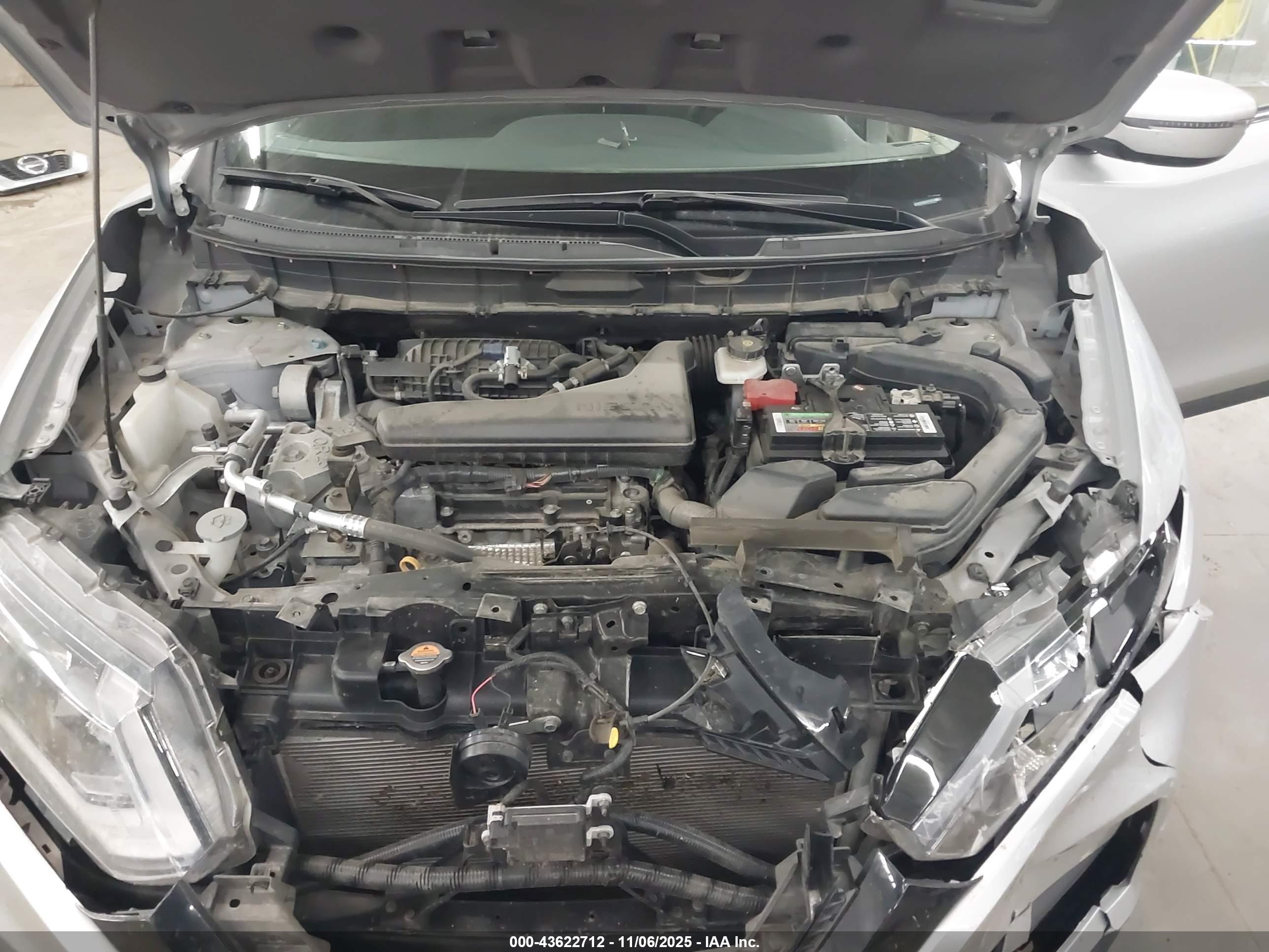 NISSAN ROGUE image 10