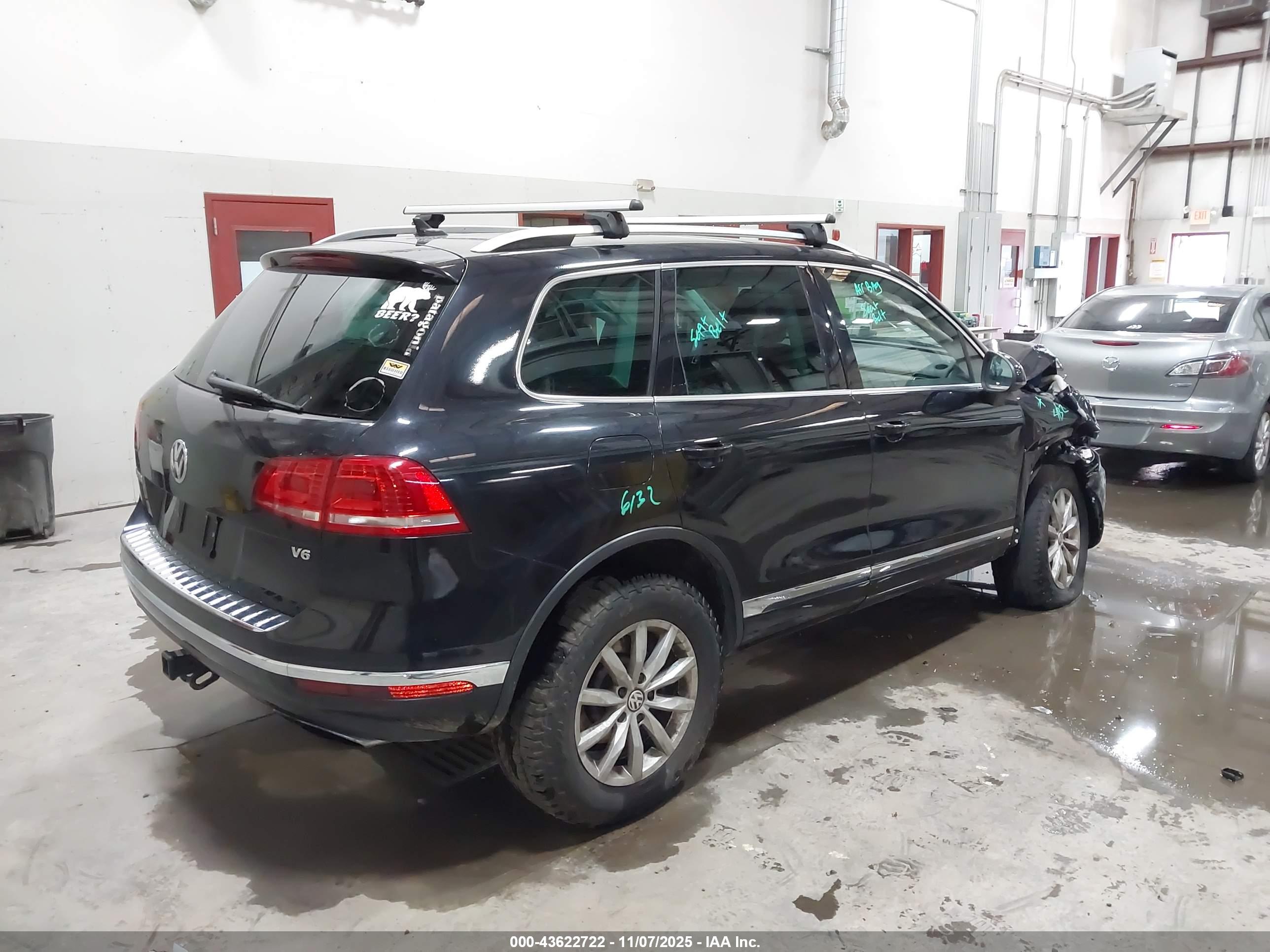 VOLKSWAGEN TOUAREG image 4