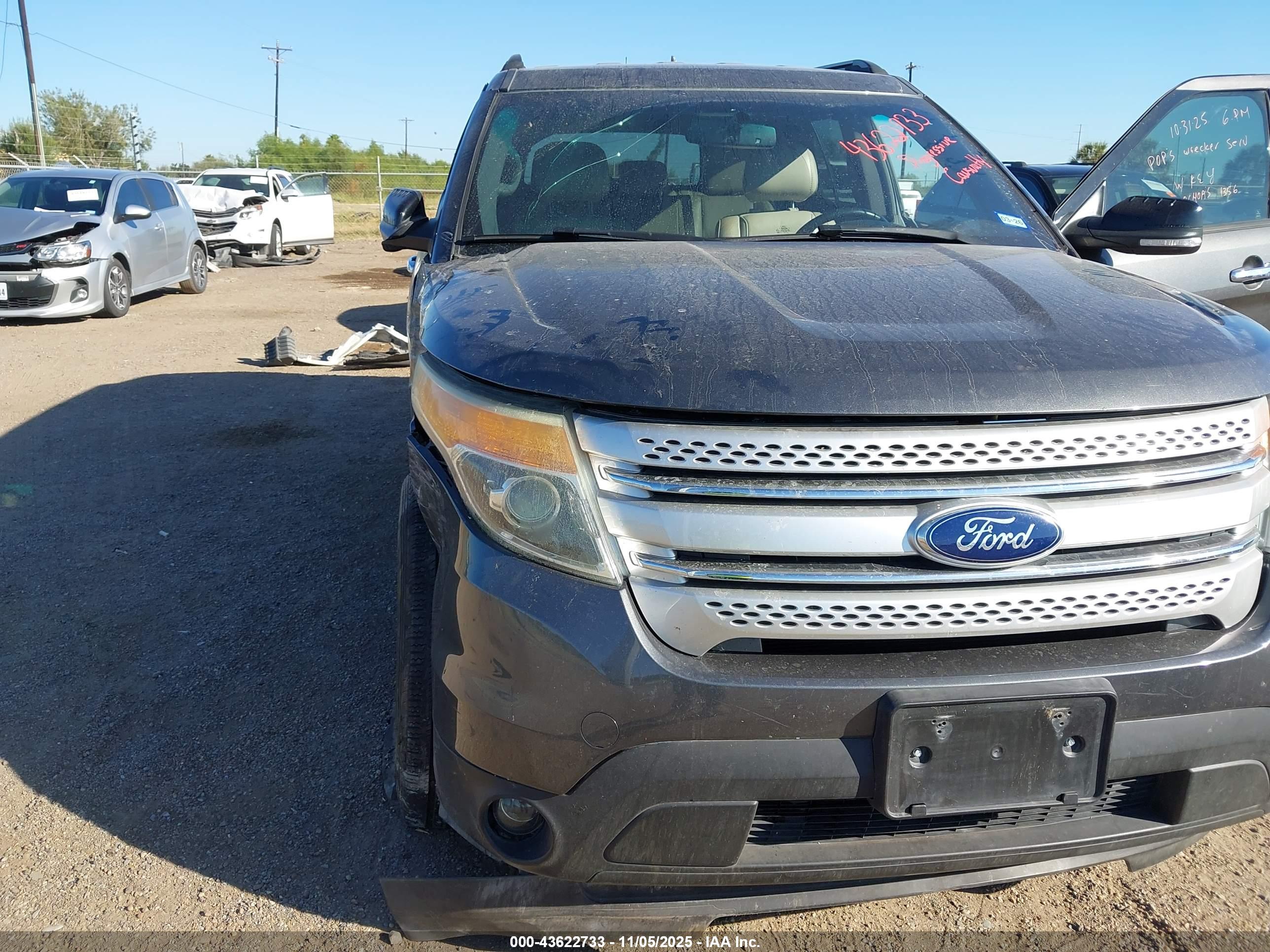 FORD EXPLORER image 6