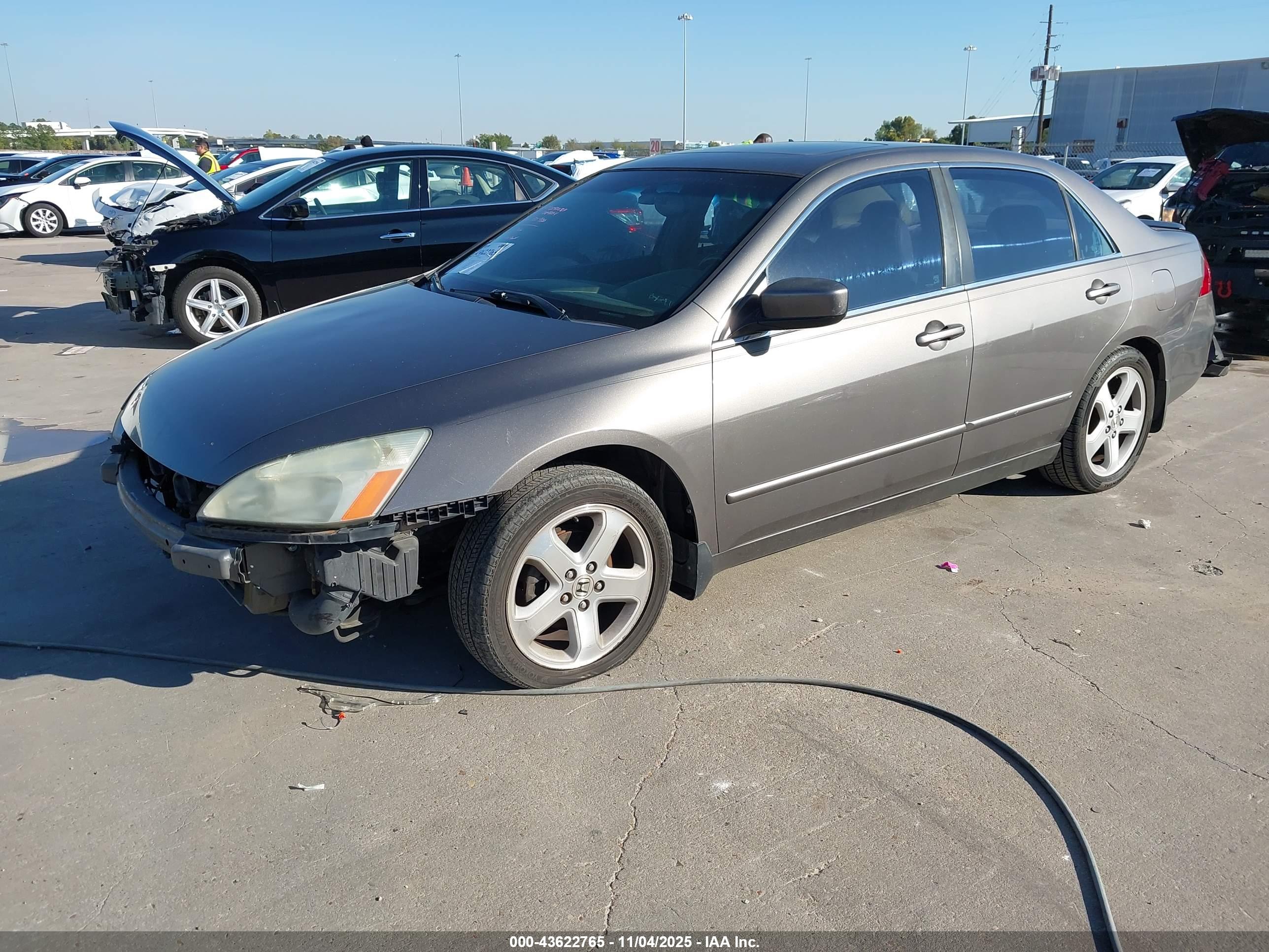 HONDA ACCORD image 2