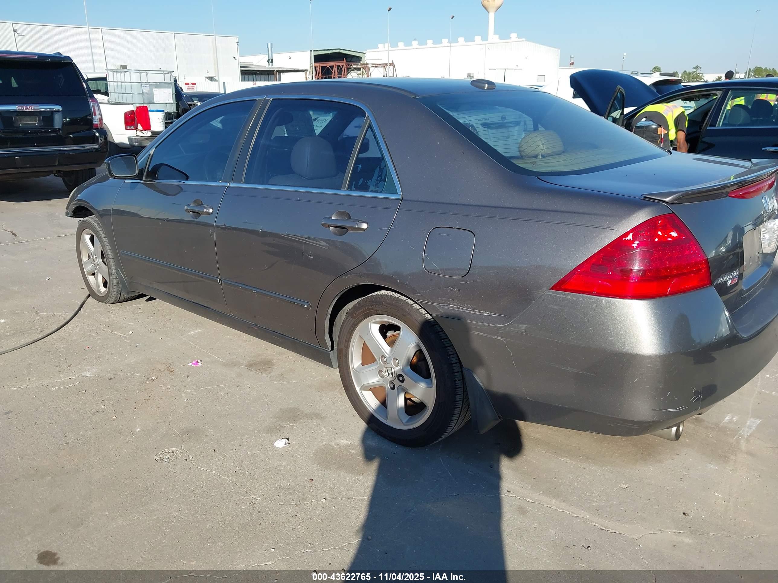 HONDA ACCORD image 3