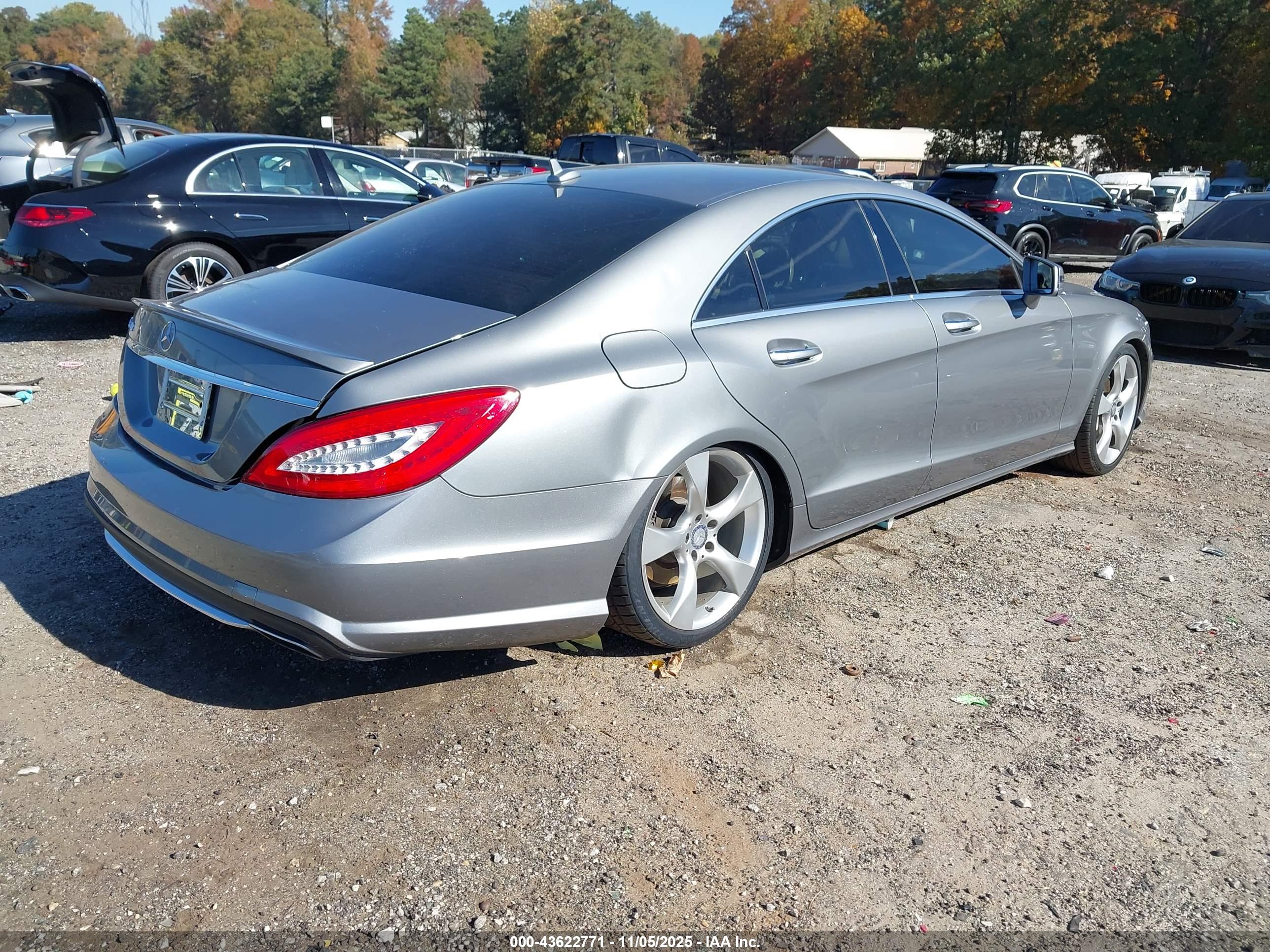 MERCEDES-BENZ CLS image 4