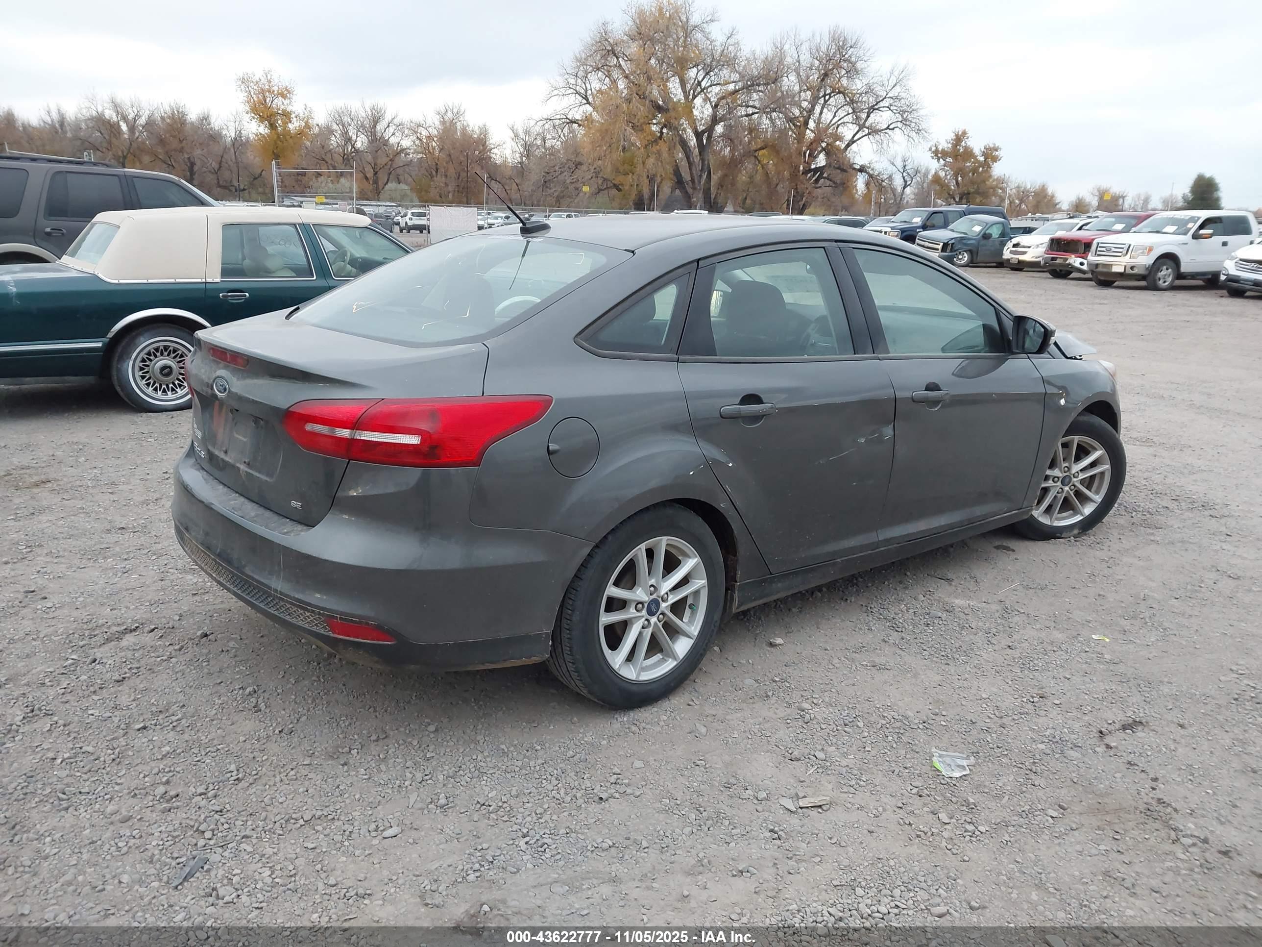 FORD FOCUS image 4