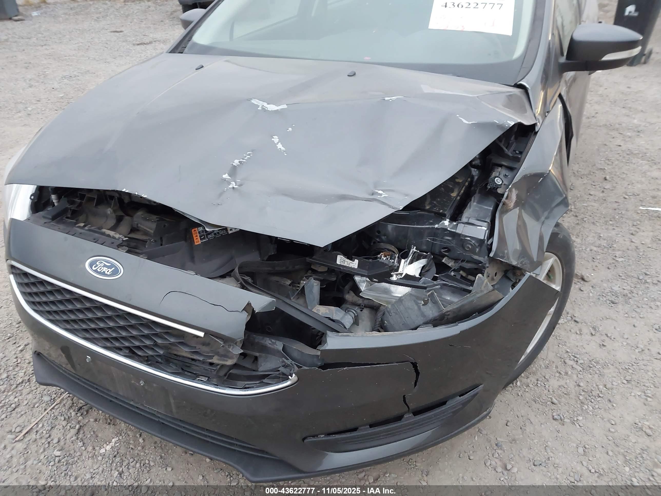 FORD FOCUS image 6