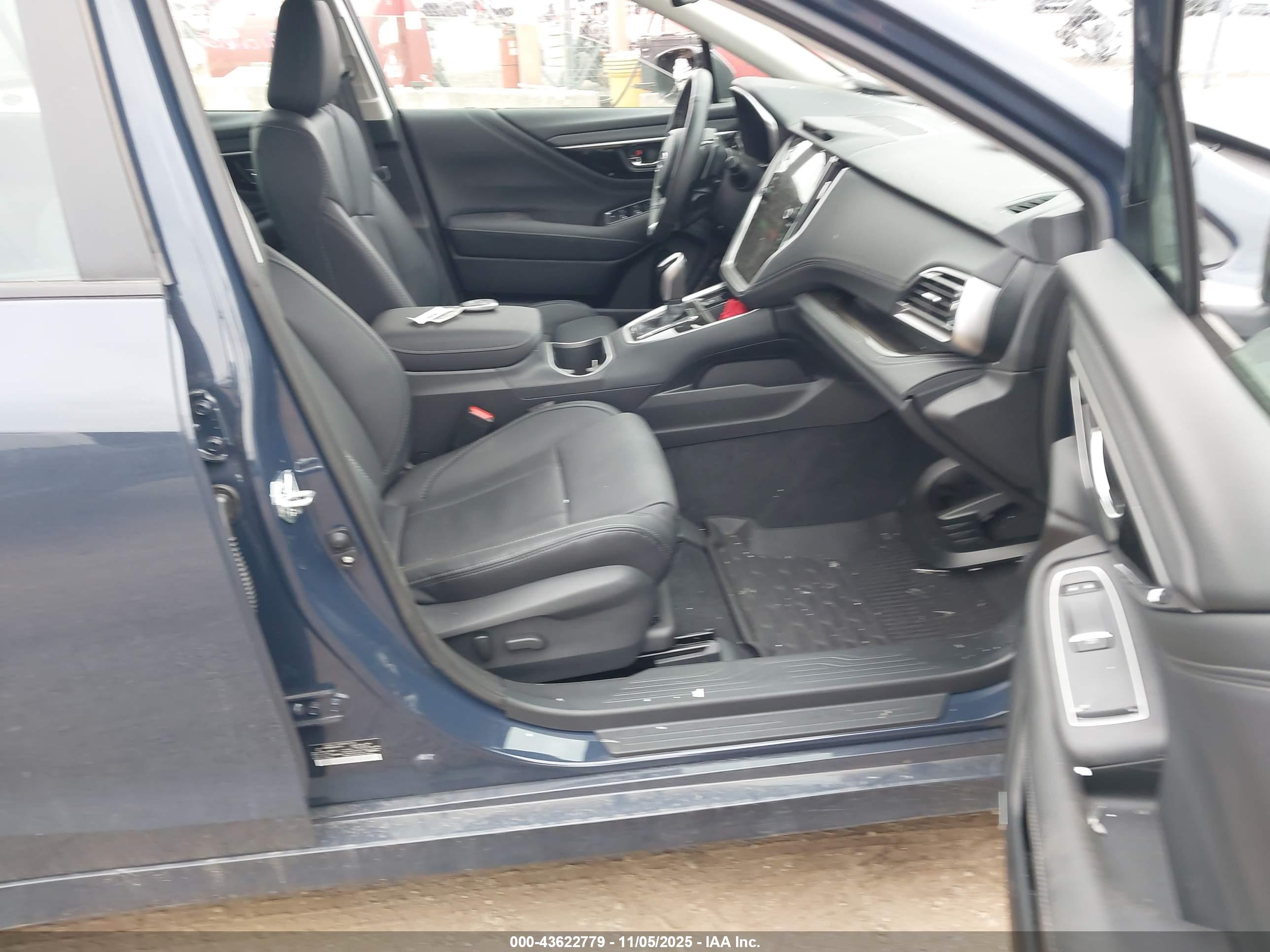 SUBARU LEGACY image 5