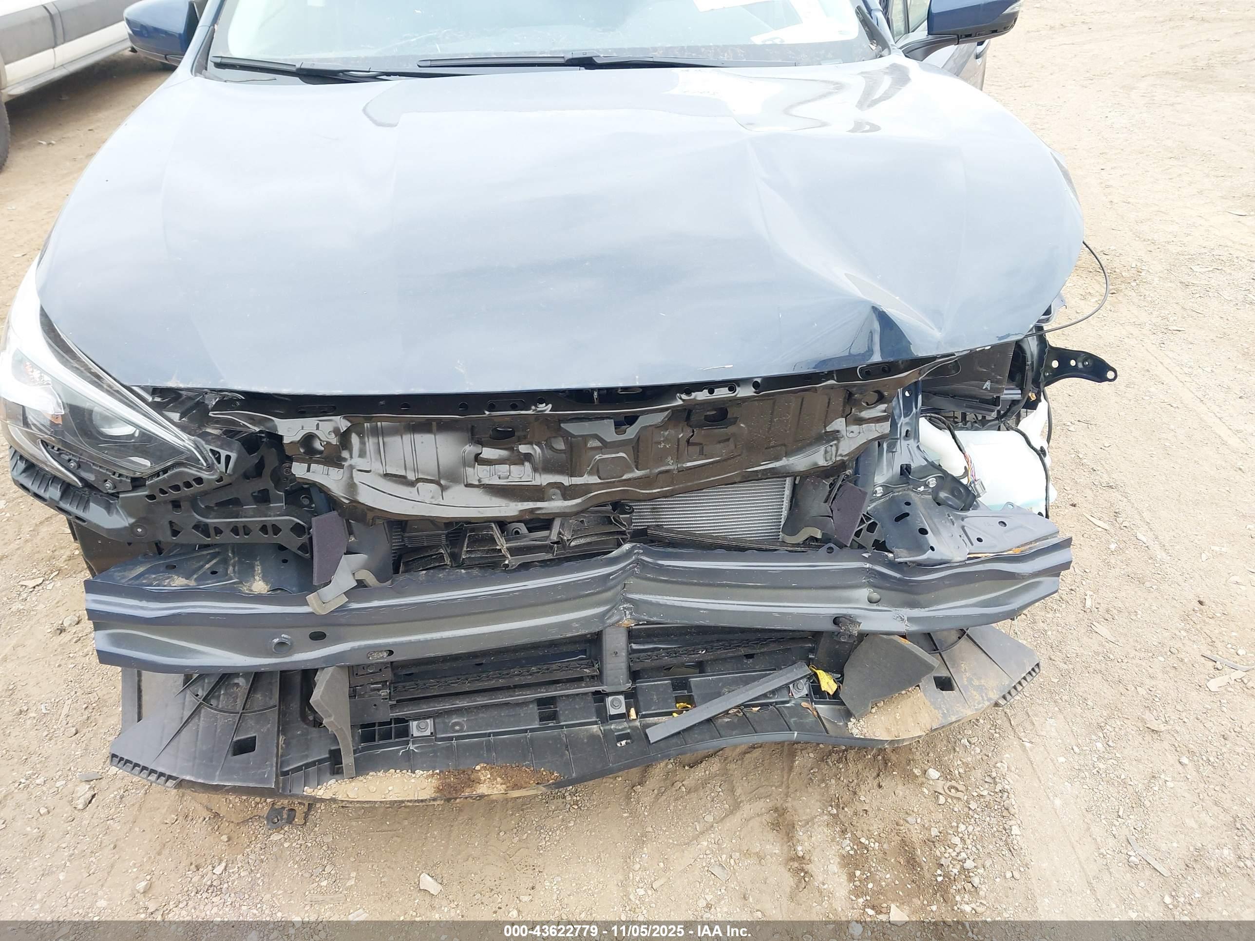 SUBARU LEGACY image 6