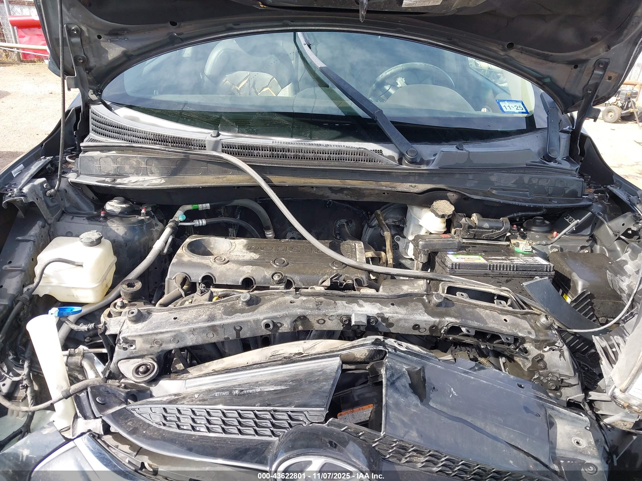 HYUNDAI TUCSON image 10