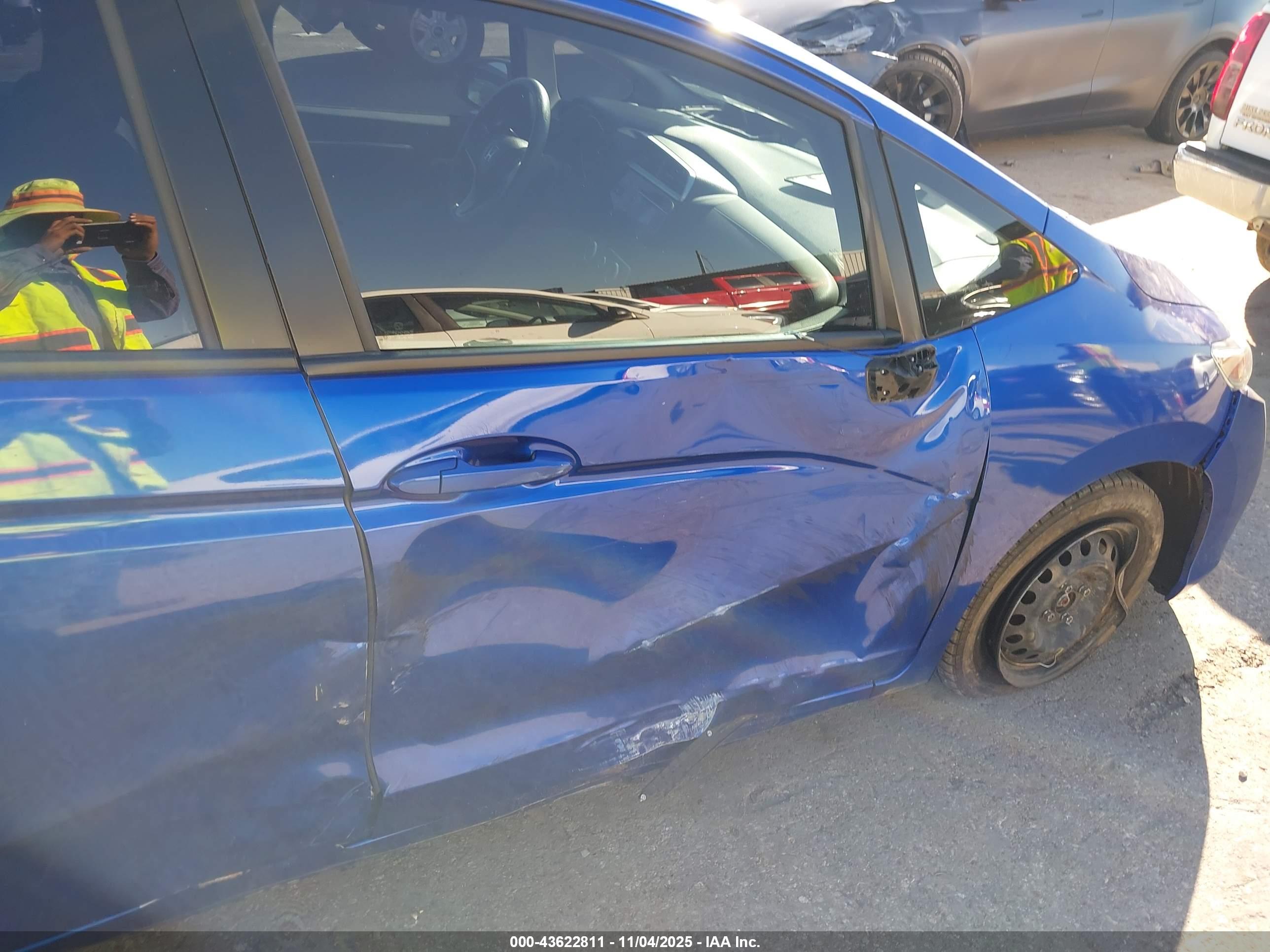 HONDA FIT image 6