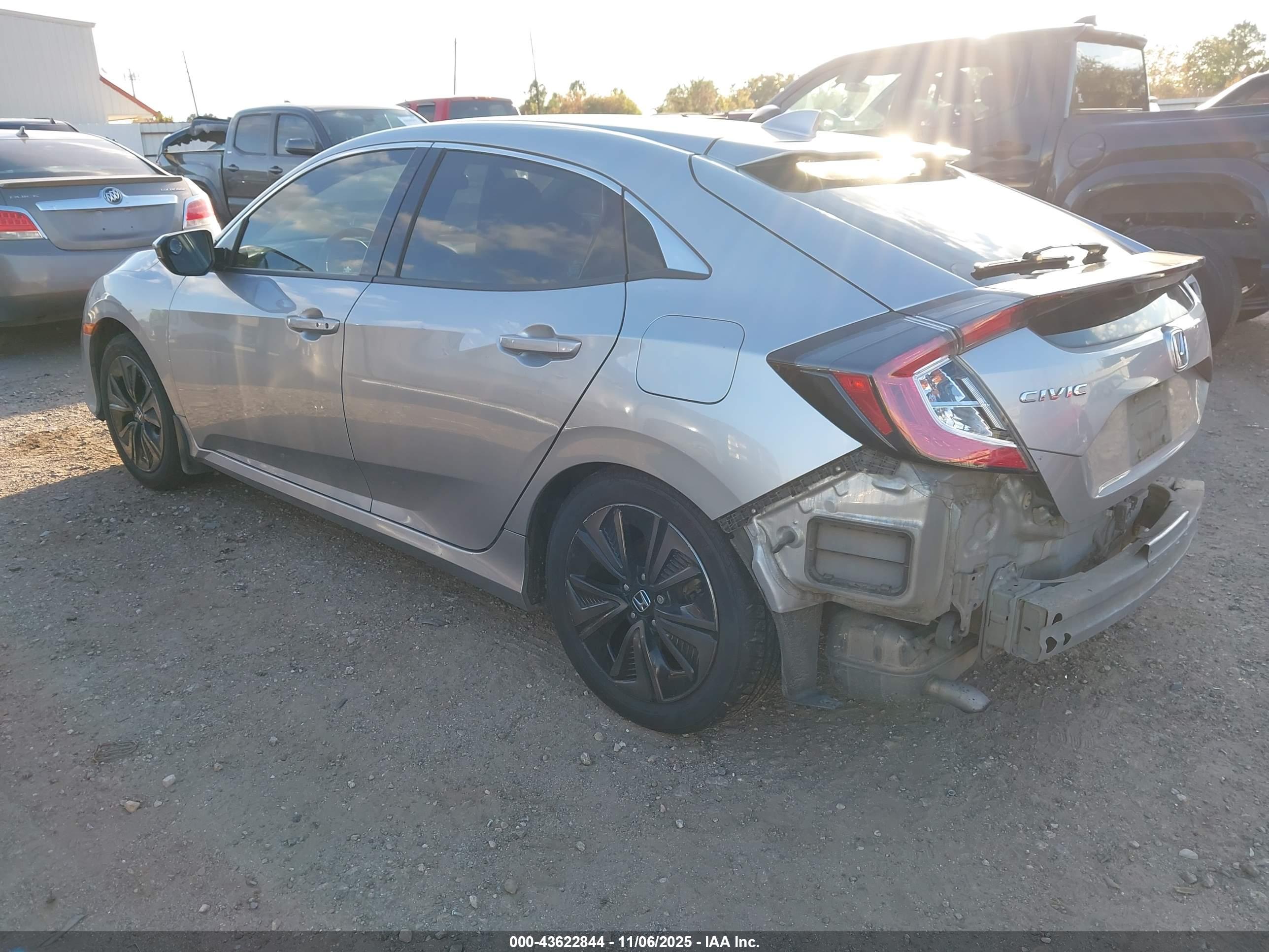 HONDA CIVIC image 3