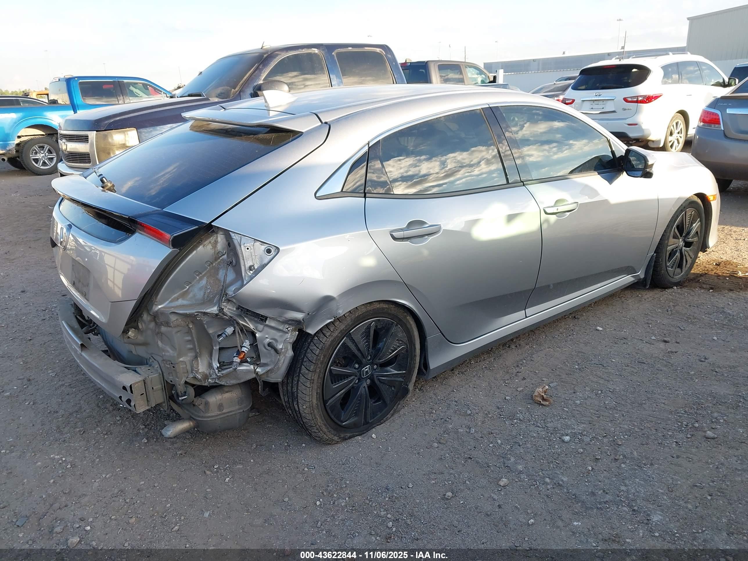HONDA CIVIC image 4