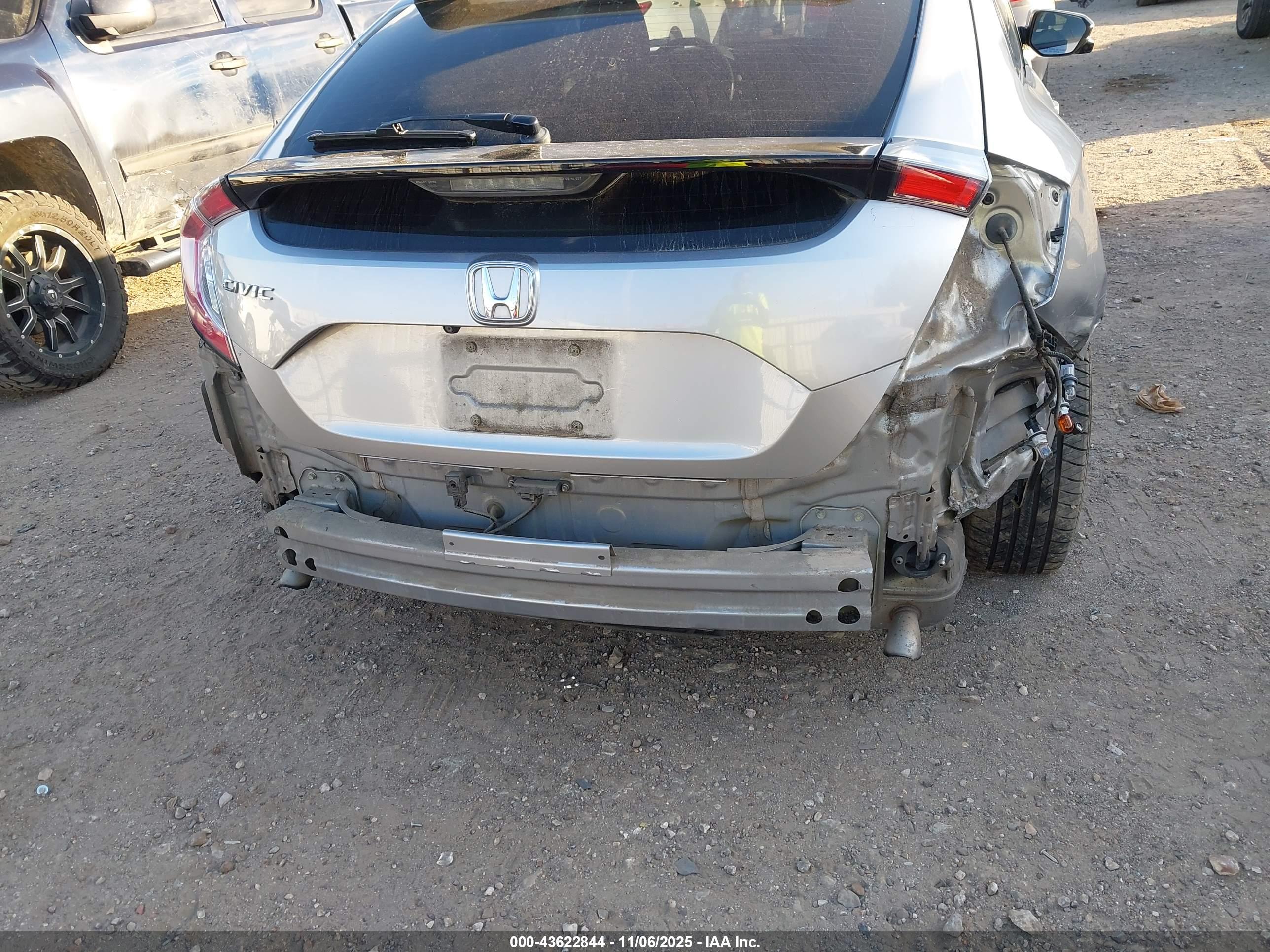 HONDA CIVIC image 6