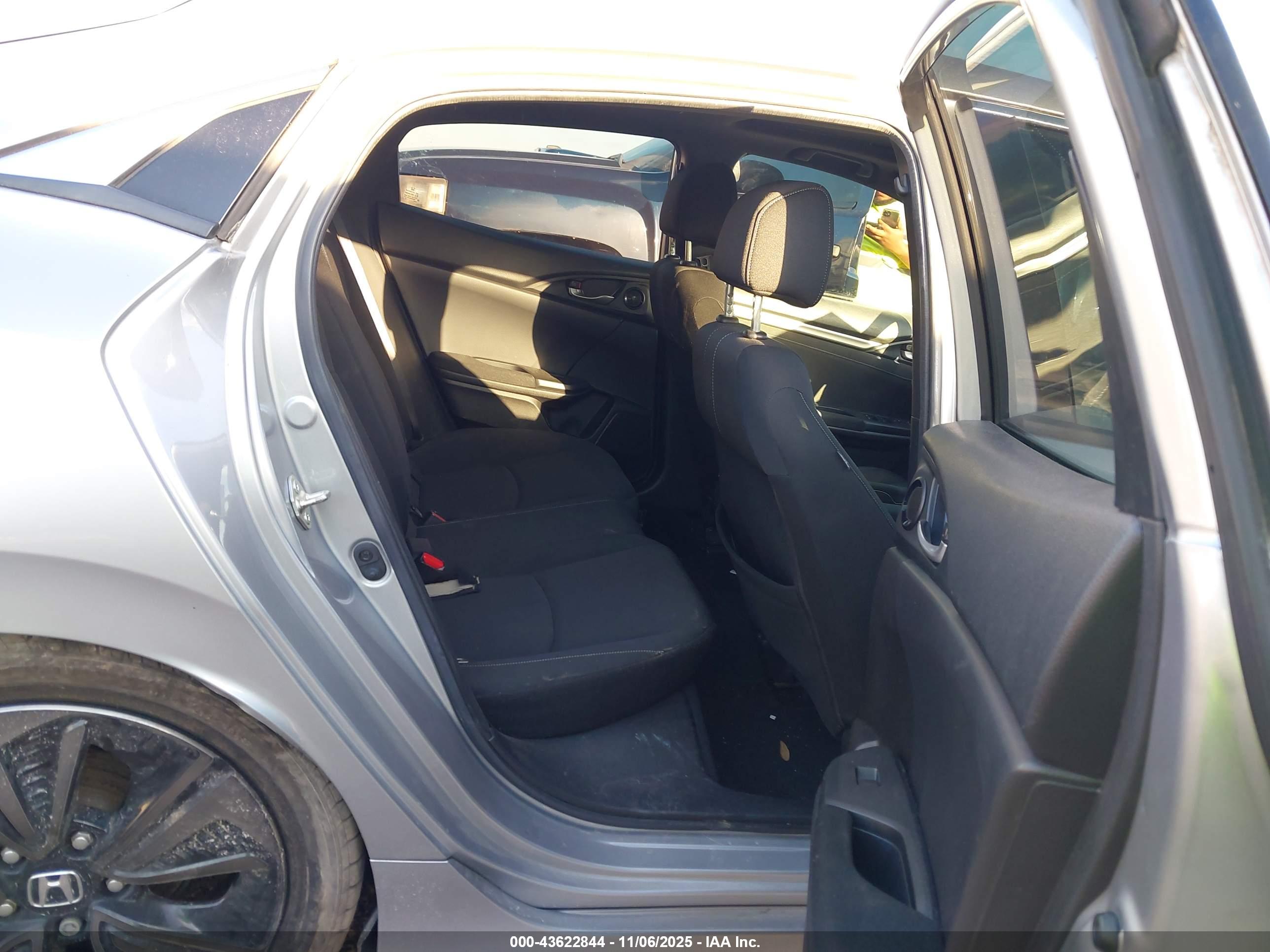 HONDA CIVIC image 8