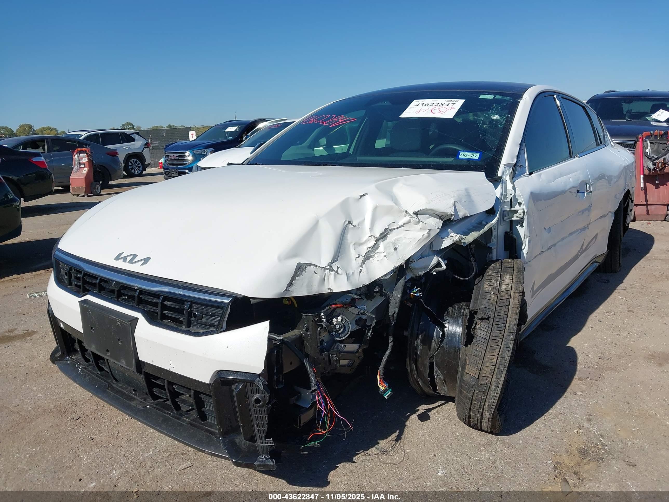 KIA K4 image 6